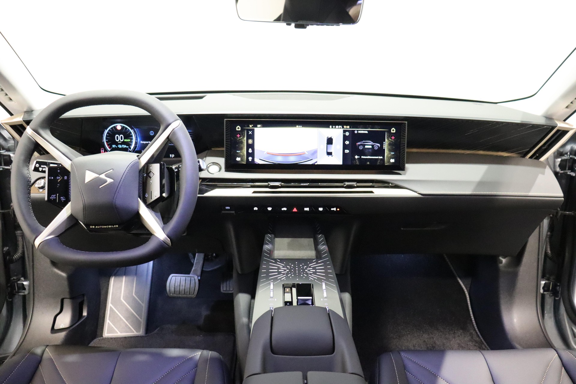 DS AUTOMOBILES No8 E-Tense Pallas-image-6