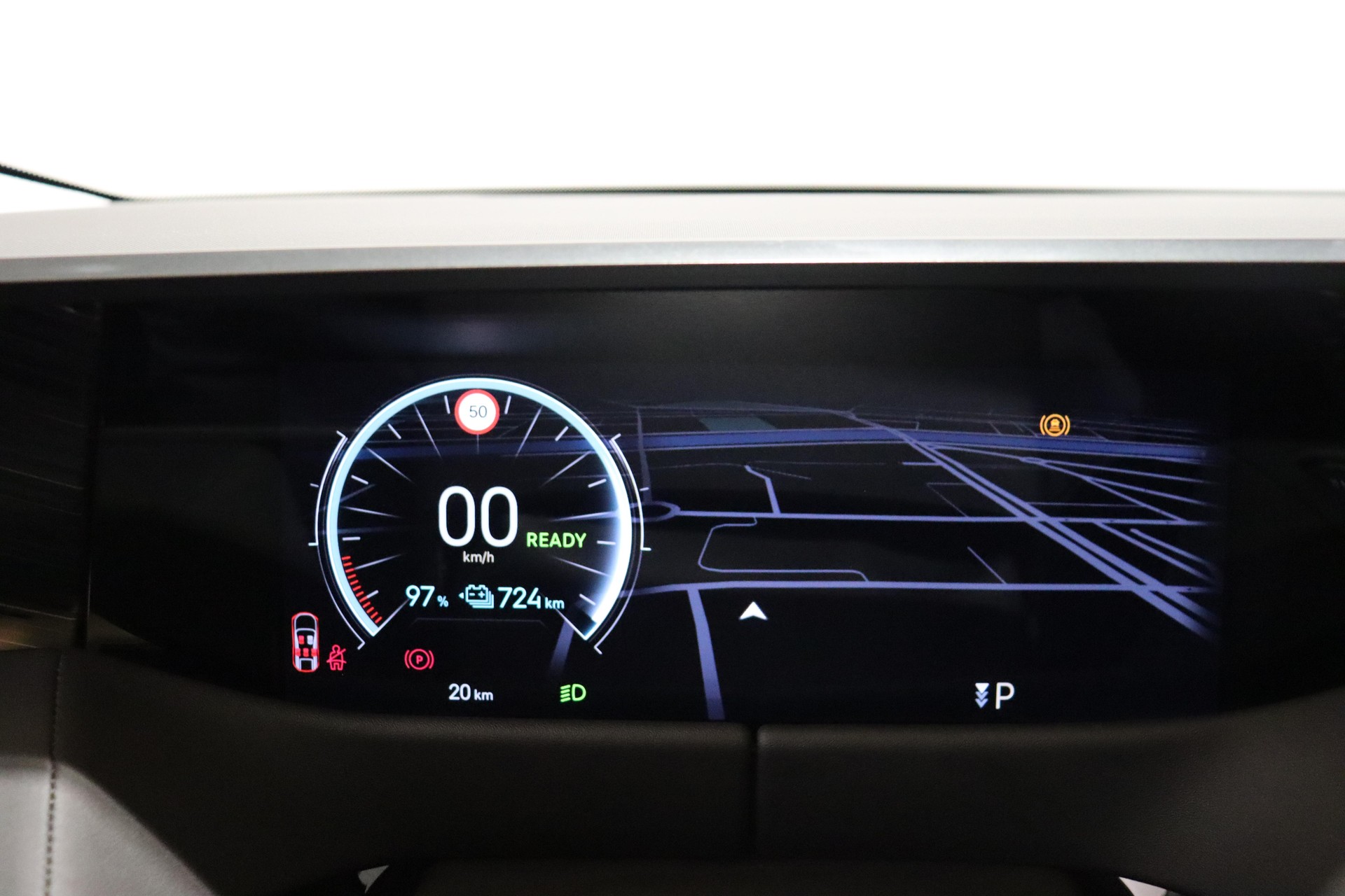 DS AUTOMOBILES No8 E-Tense Pallas-image-10