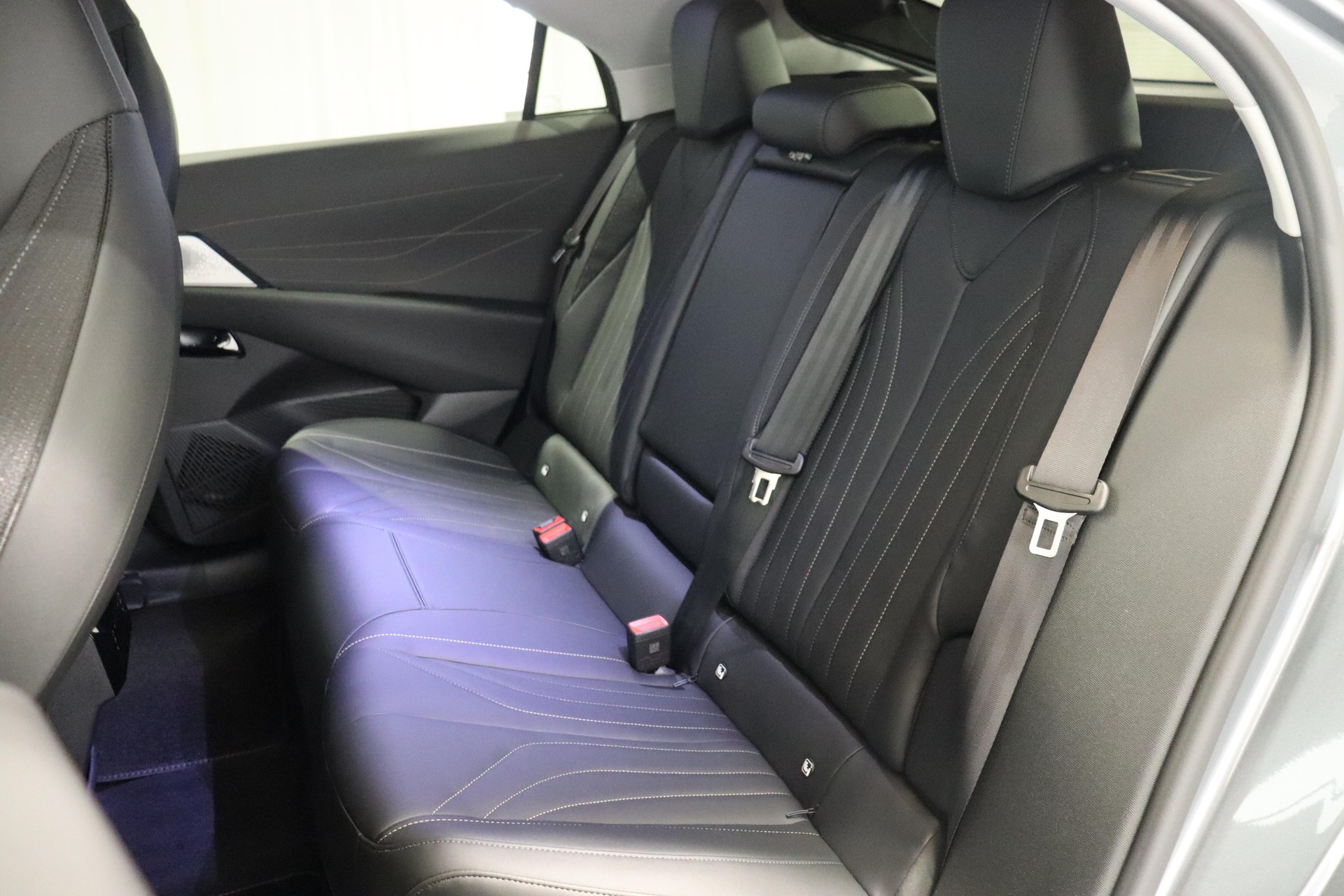 DS AUTOMOBILES No8 E-Tense Pallas-image-5