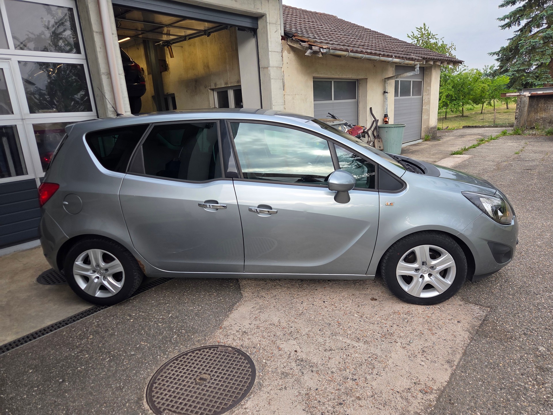 OPEL Meriva 1.4 Turbo-image-2