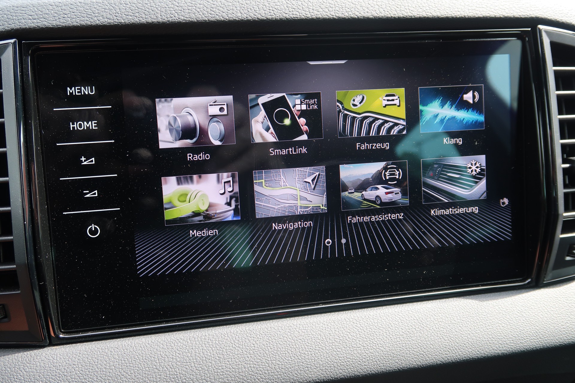 SKODA Karoq 2.0 TSI SportLine 4x4 DSG-image-15