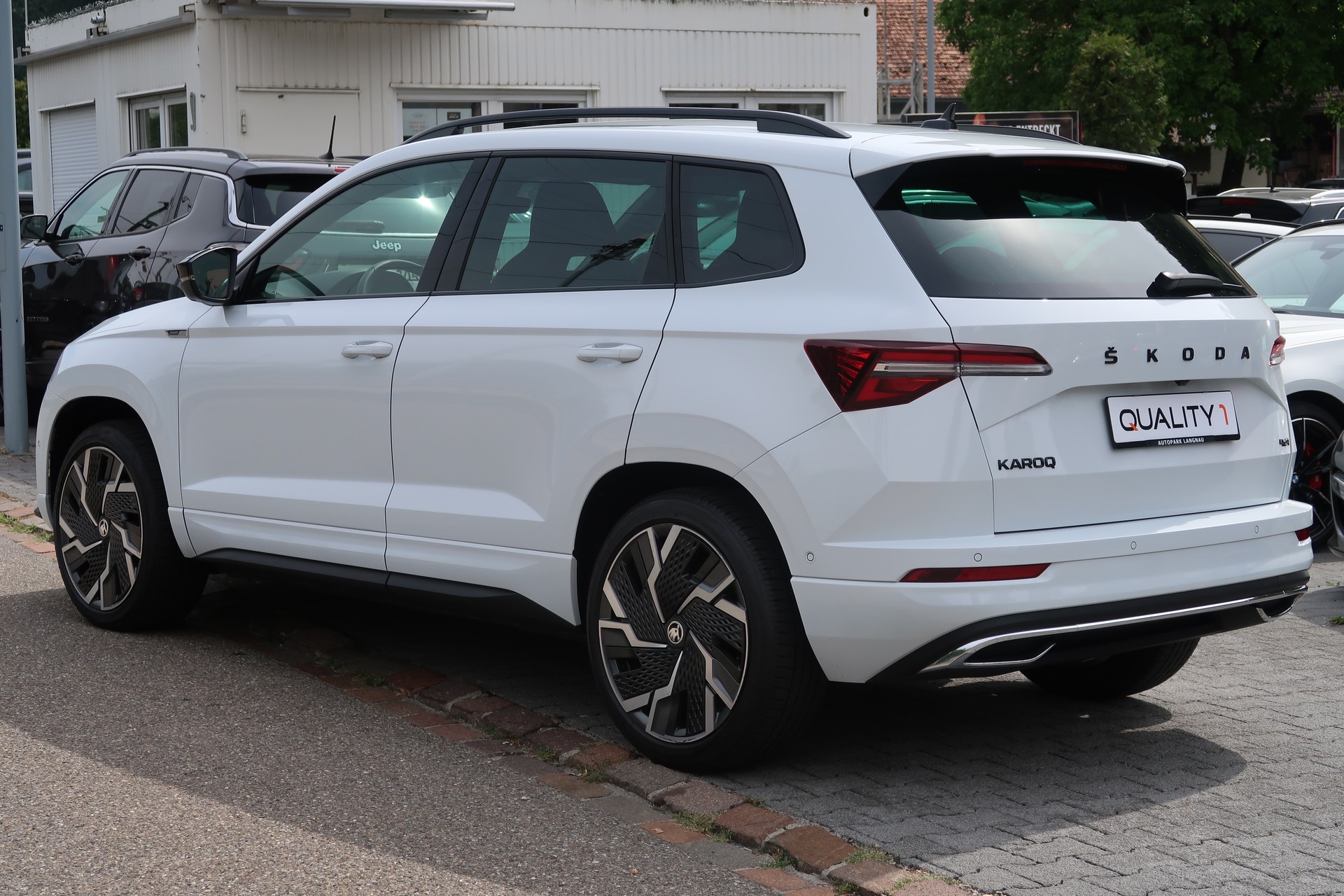 SKODA Karoq 2.0 TSI SportLine 4x4 DSG-image-5