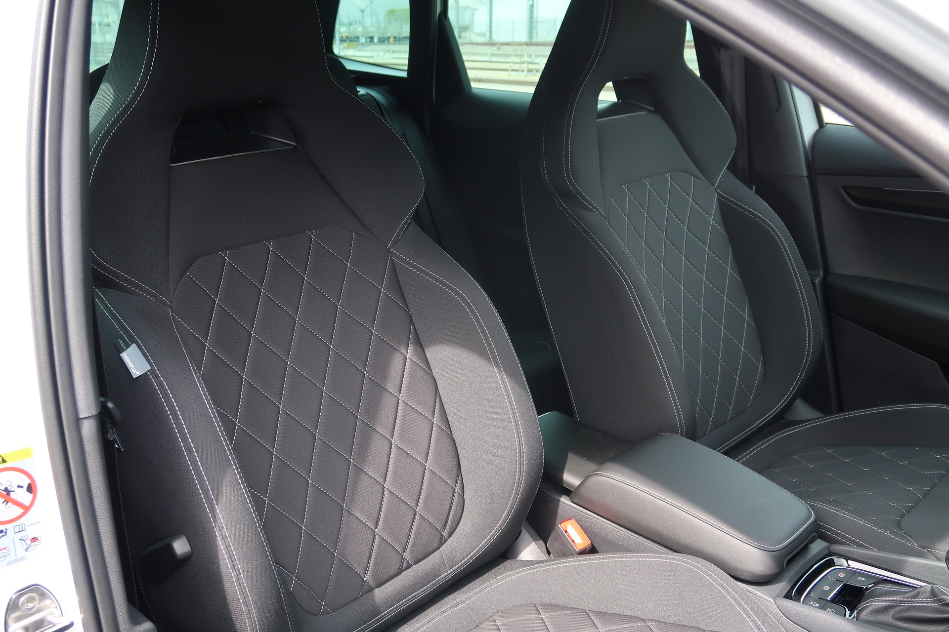 SKODA Karoq 2.0 TSI SportLine 4x4 DSG-image-26