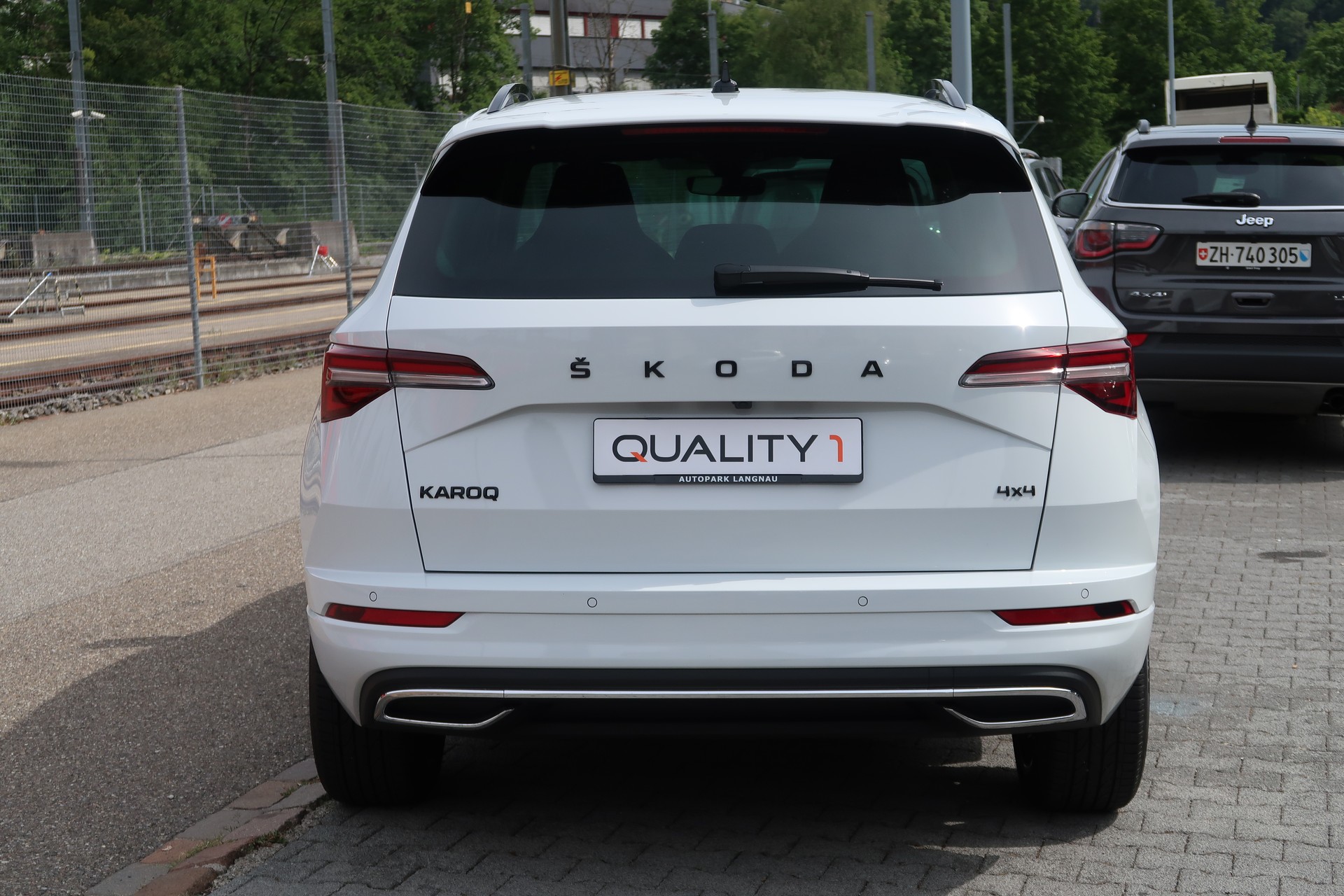 SKODA Karoq 2.0 TSI SportLine 4x4 DSG-image-4