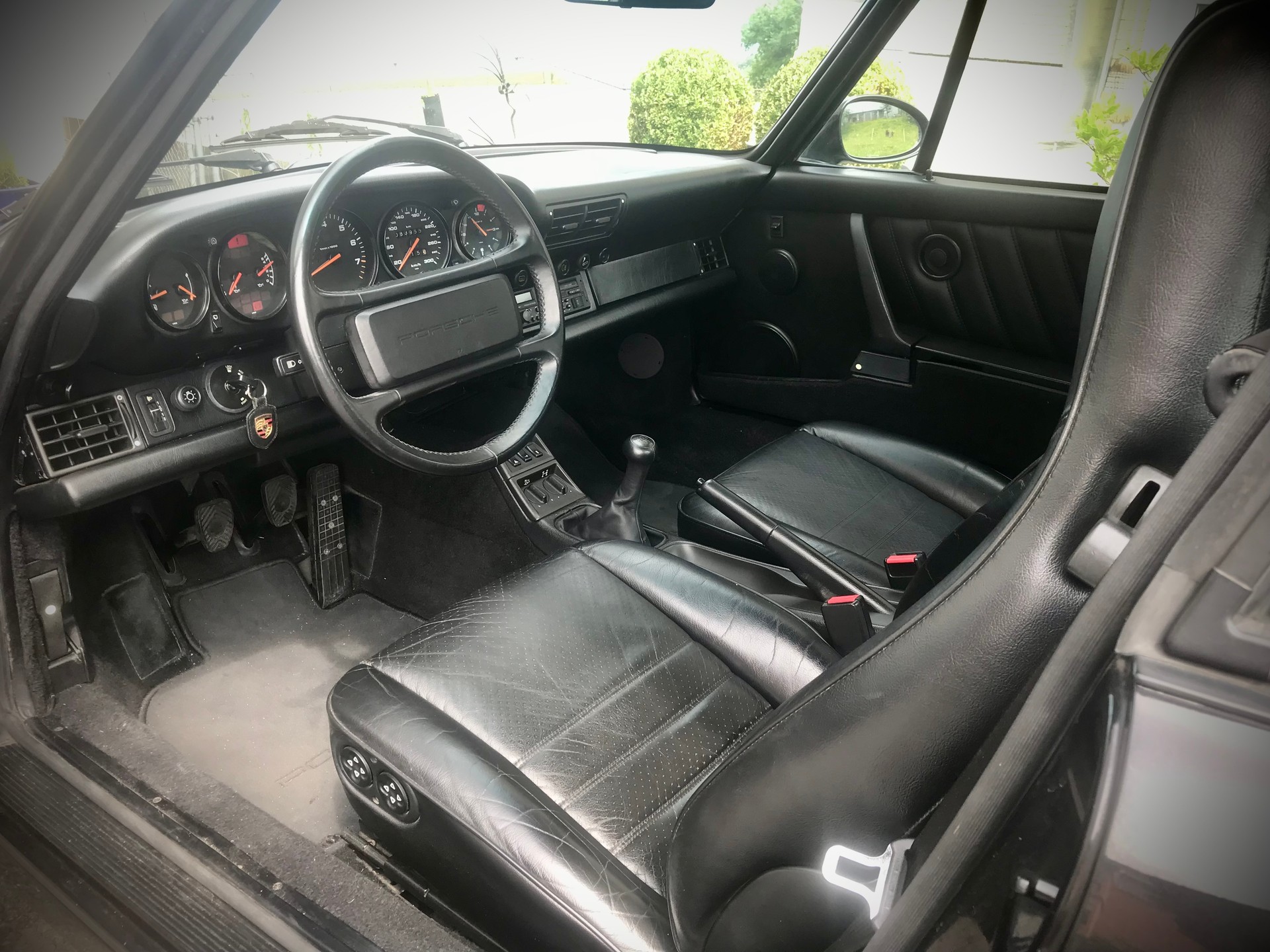 PORSCHE 964 C4-image-5
