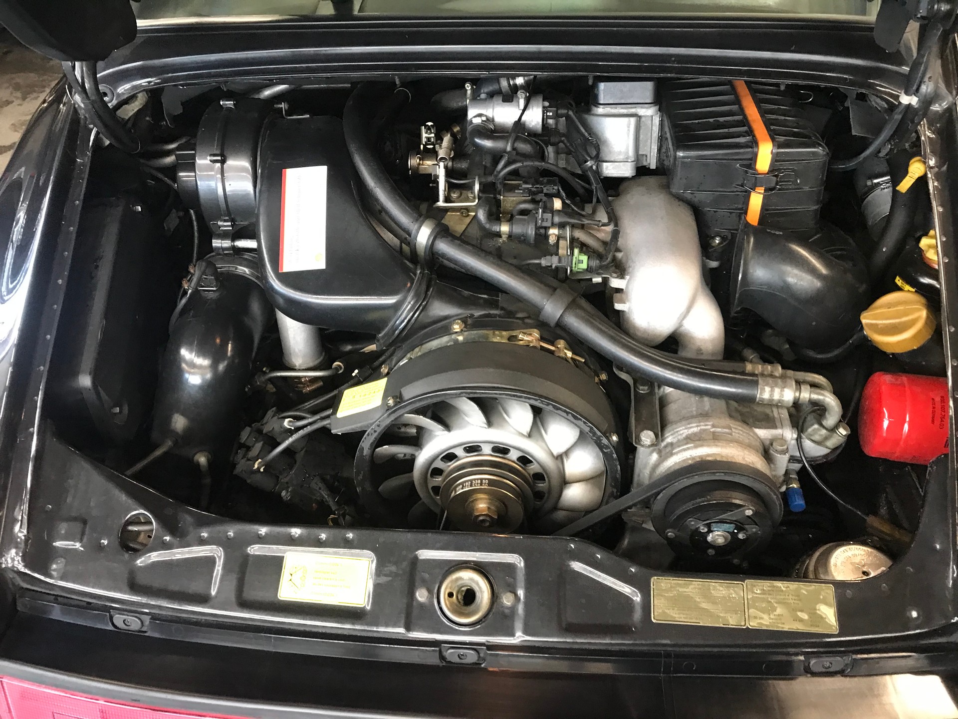 PORSCHE 964 C4-image-6