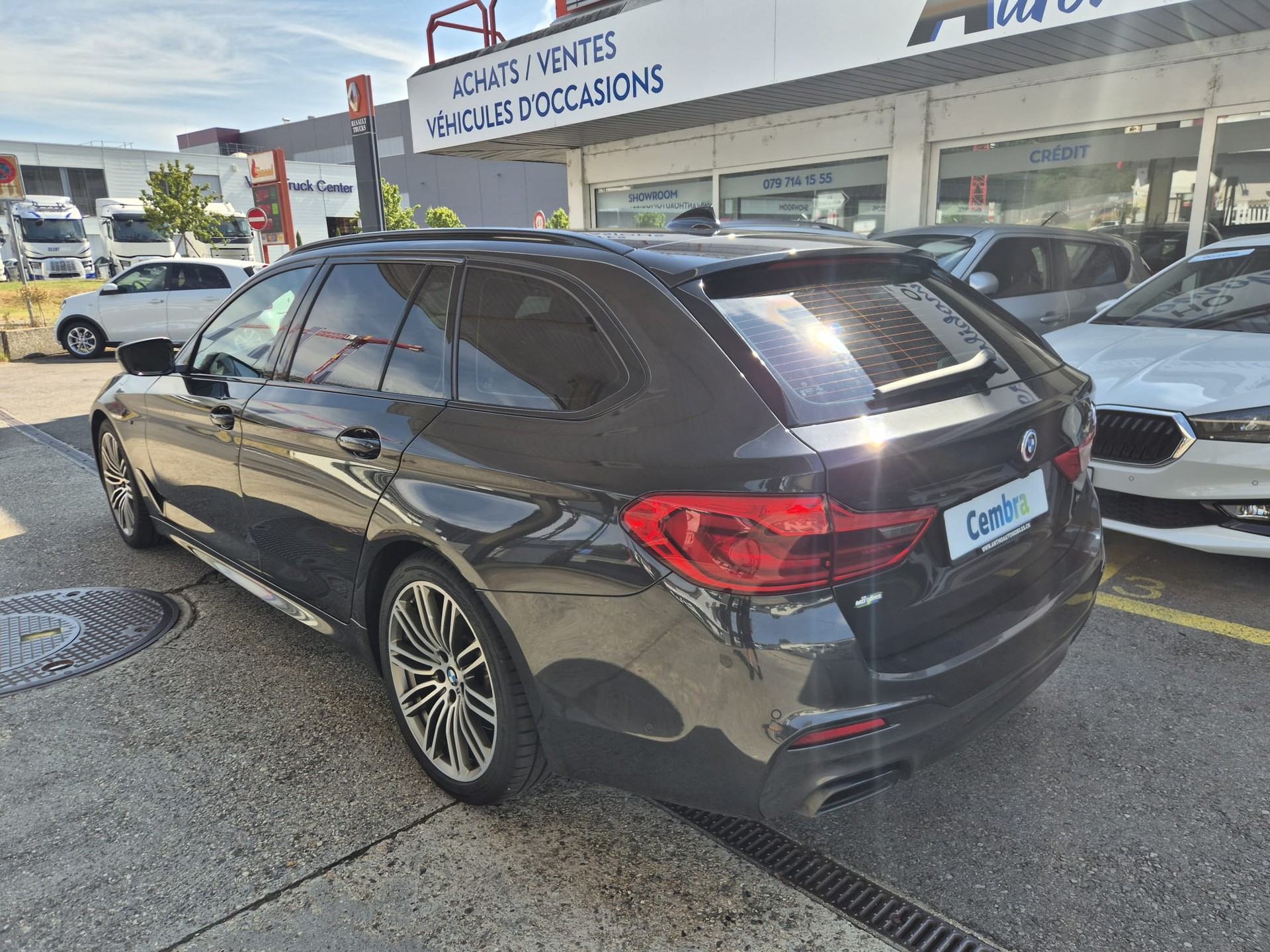 BMW M550d xDrive Touring Steptronic-image-5