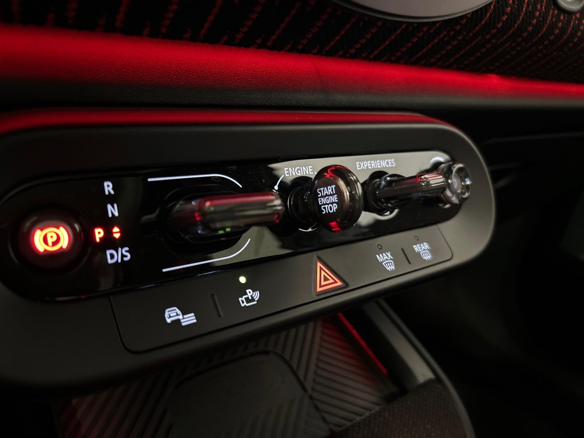 MINI Countryman U25 2.0i John Cooper Works ALL4-image-14