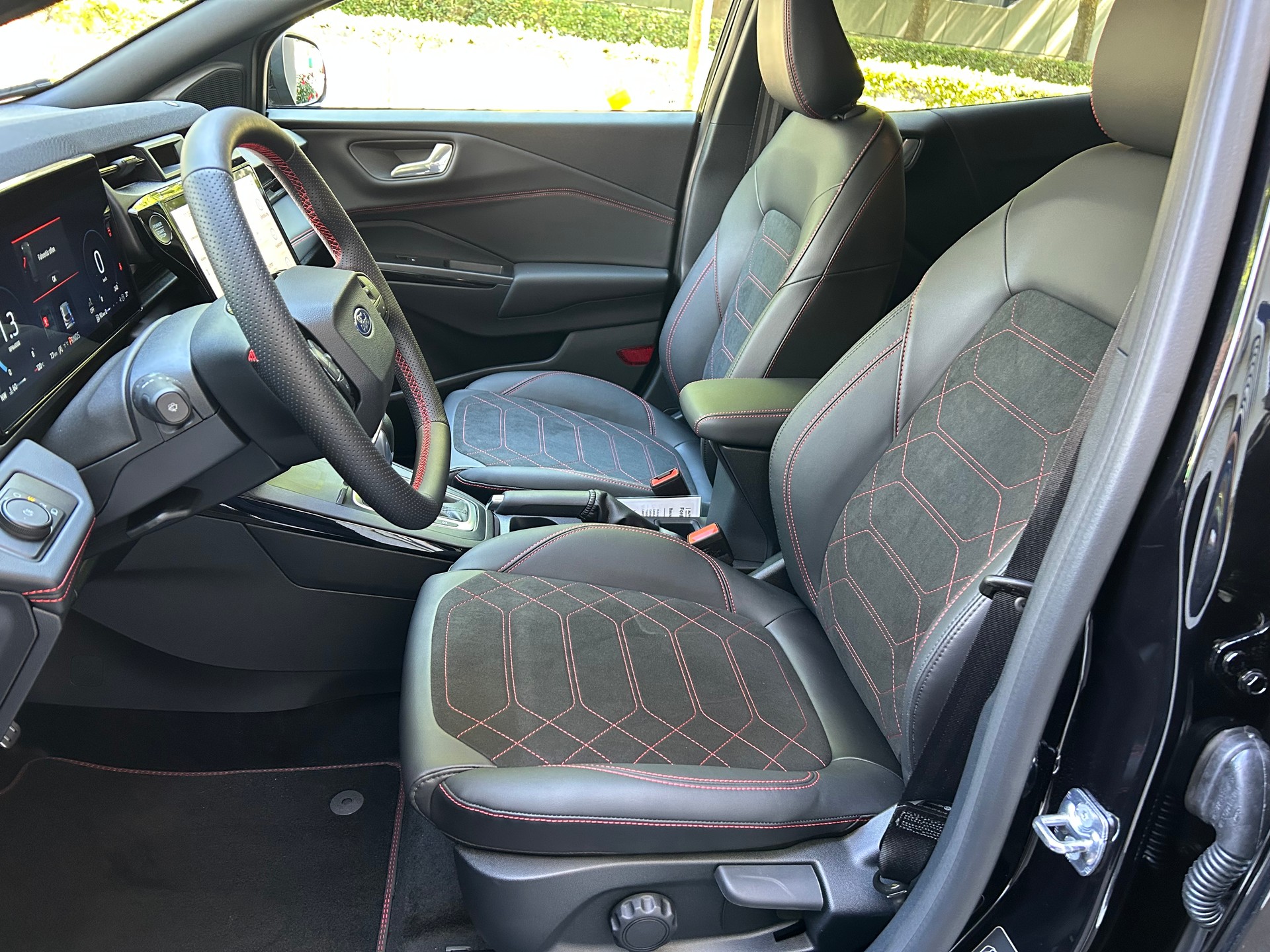 FORD Puma 1.0 MHEV ST-Line X Automat-image-8