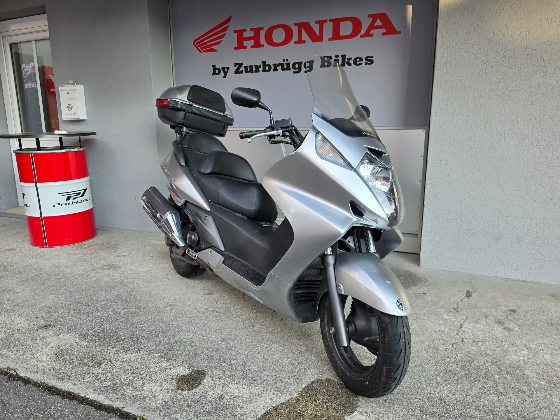 HONDA FJS 400-showroom-element-3