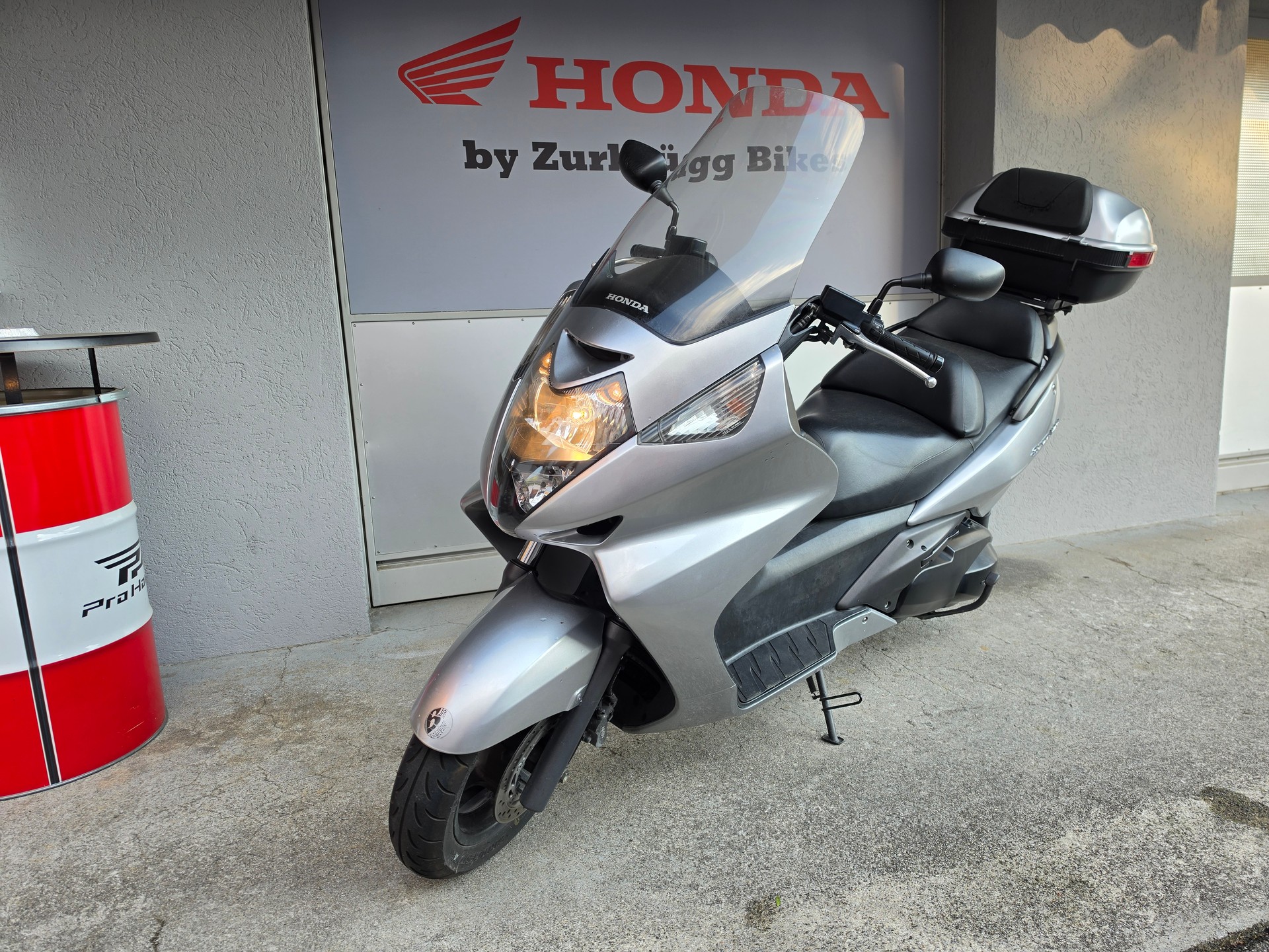 HONDA FJS 400