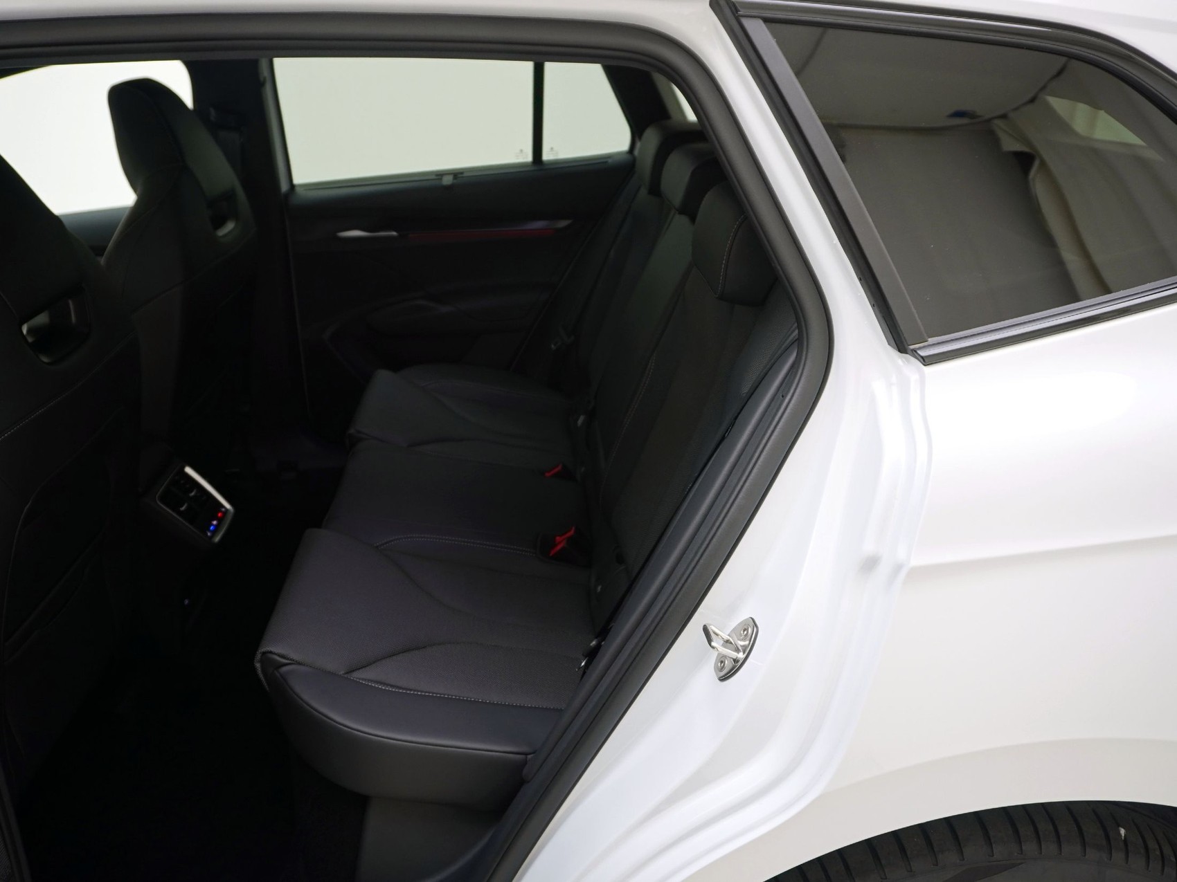 SKODA Enyaq iV RS-Suite MAXX-image-15
