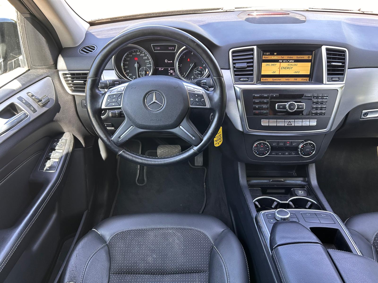 MERCEDES-BENZ ML 250 BlueTEC Edition 4Matic 7G-Tronic-image-17