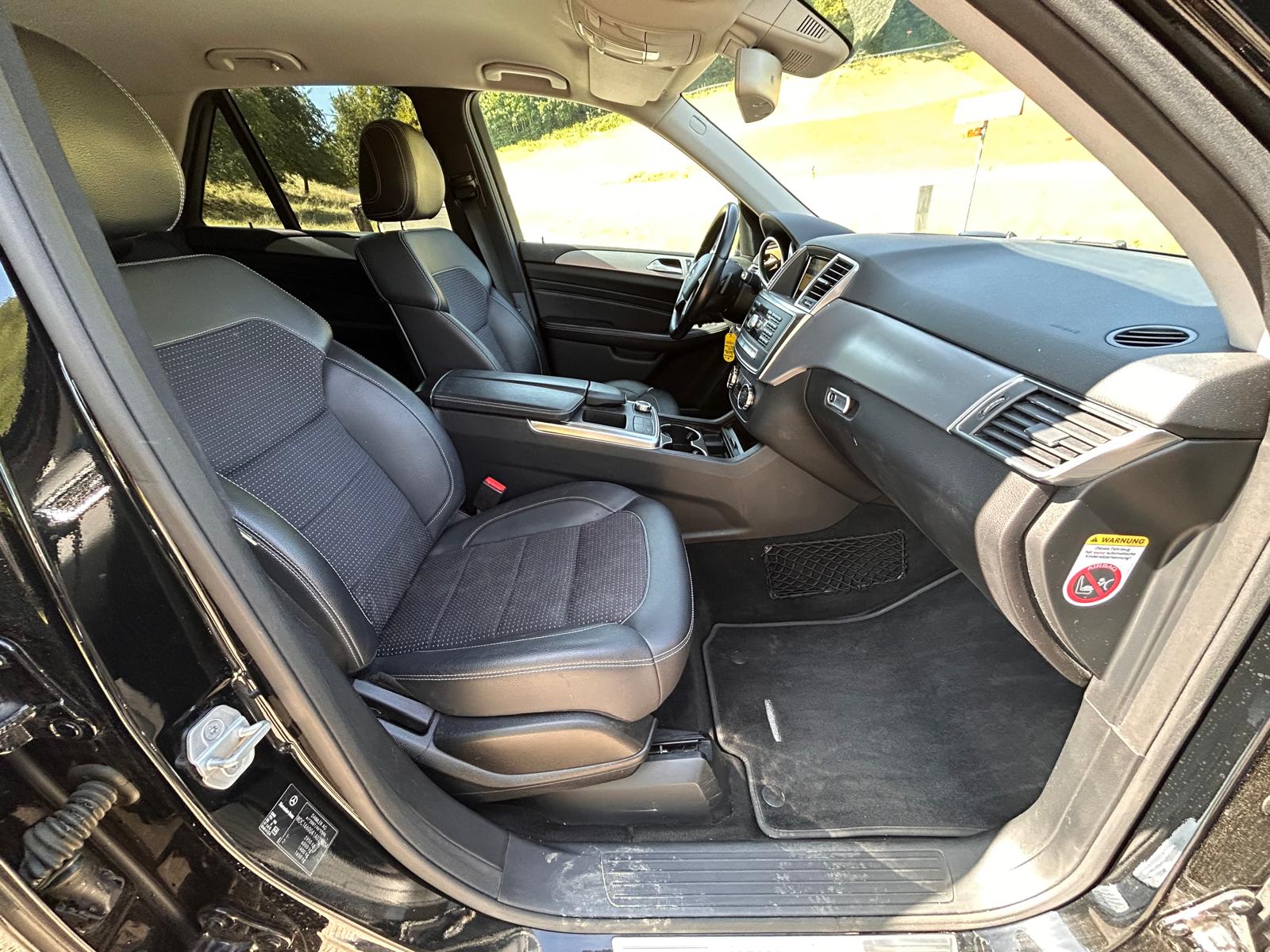 MERCEDES-BENZ ML 250 BlueTEC Edition 4Matic 7G-Tronic-image-11