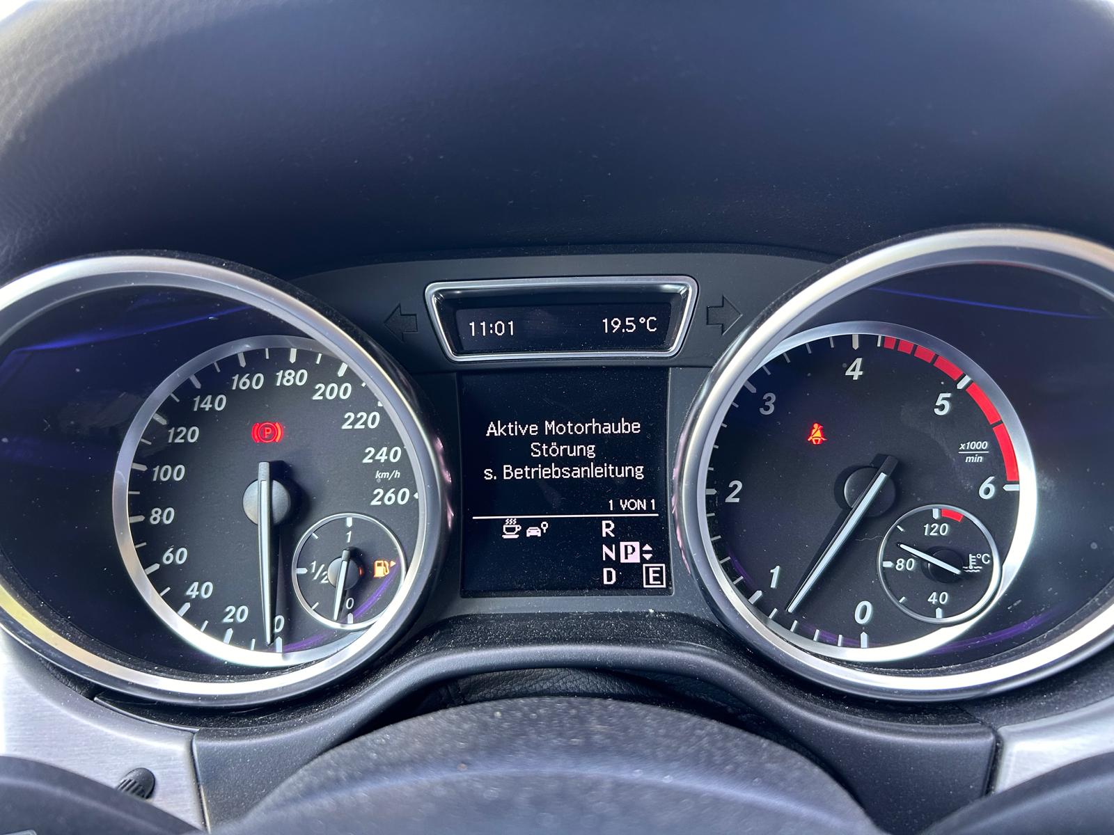 MERCEDES-BENZ ML 250 BlueTEC Edition 4Matic 7G-Tronic-image-20