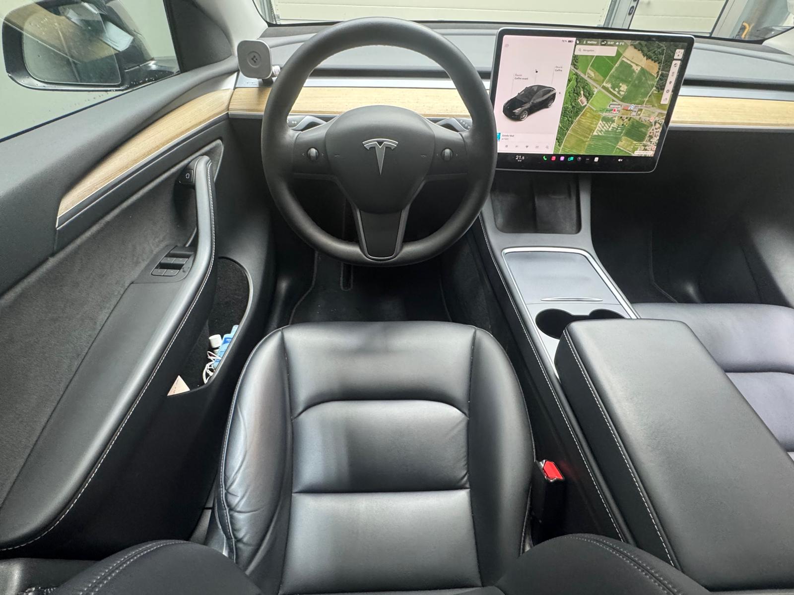 TESLA Model Y Long Range-image-14