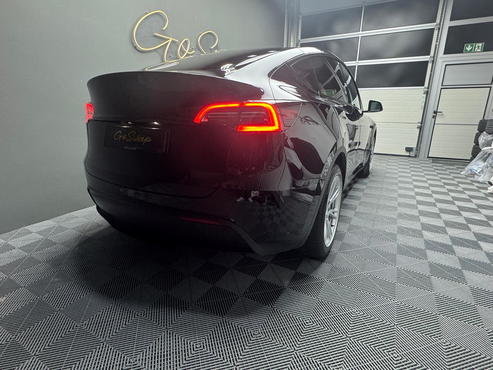 TESLA Model Y Long Range-image-3