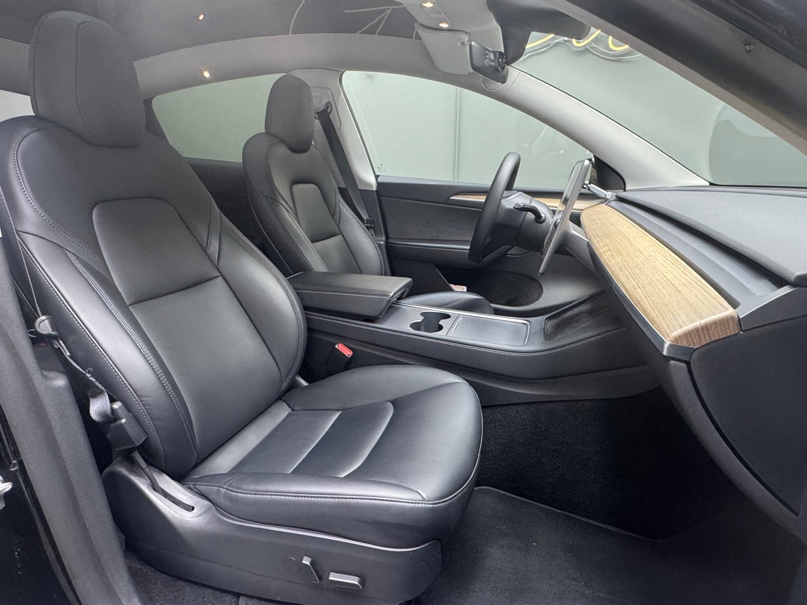 TESLA Model Y Long Range-image-9