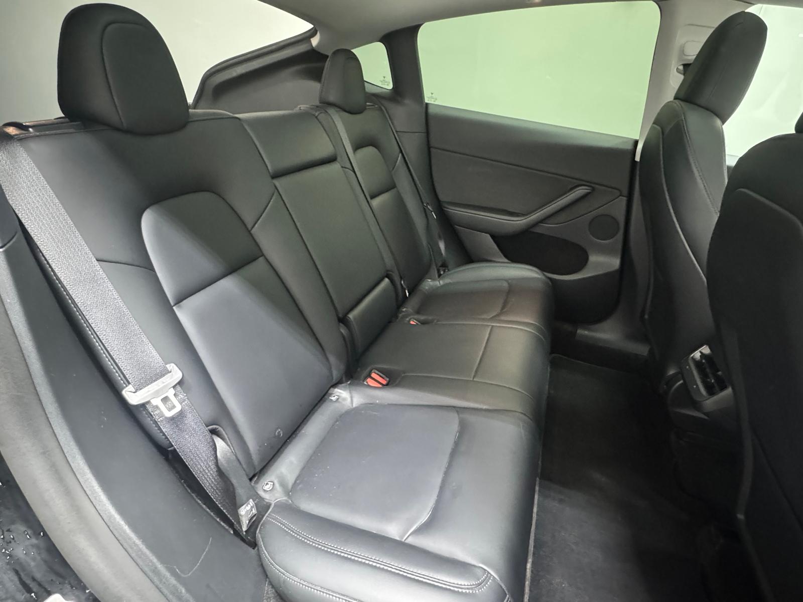 TESLA Model Y Long Range-image-11