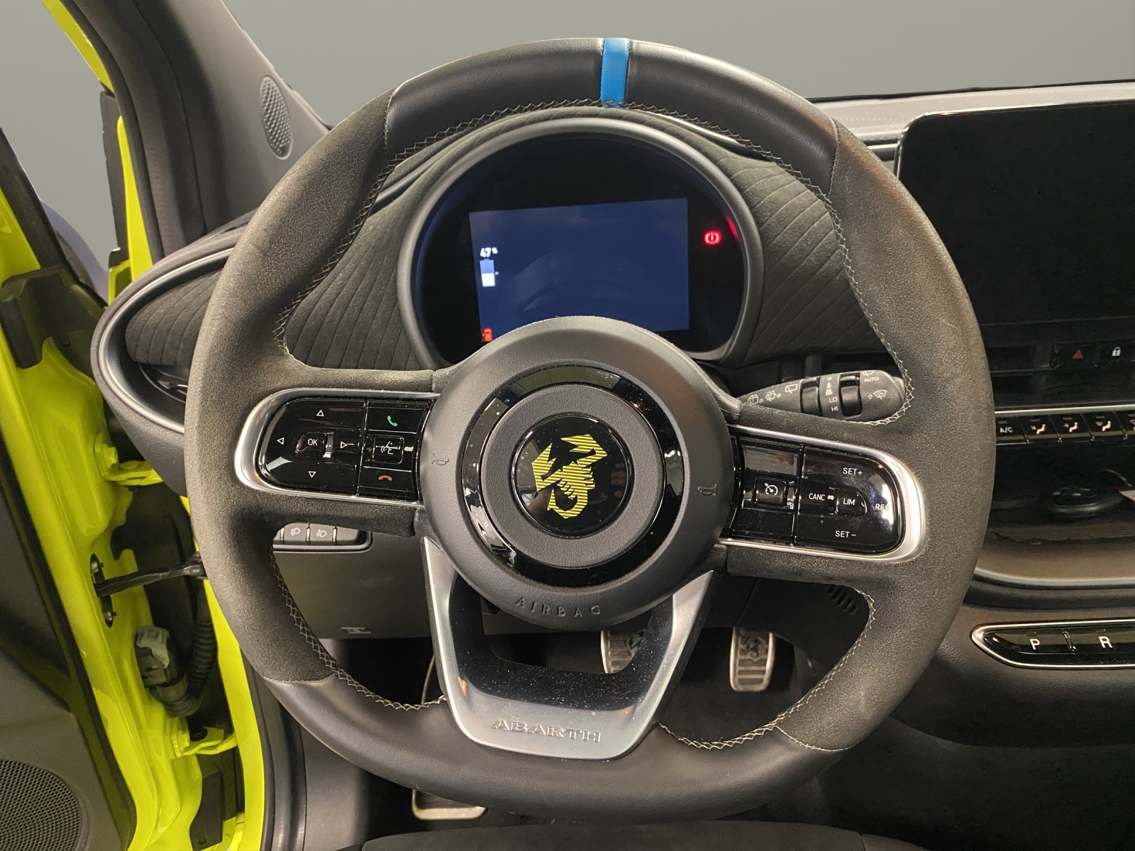 FIAT 500 Abarth Scorpionissima-image-12