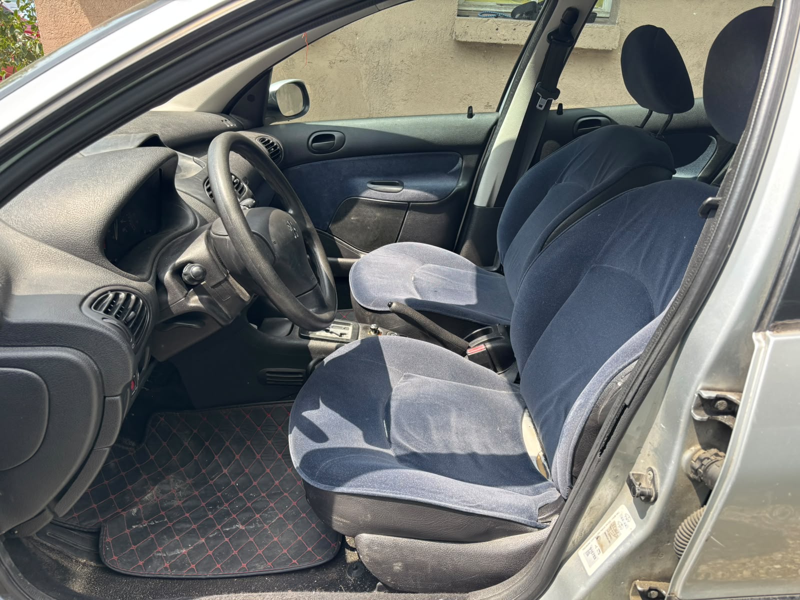 PEUGEOT 206 1.6 16V XT-image-3