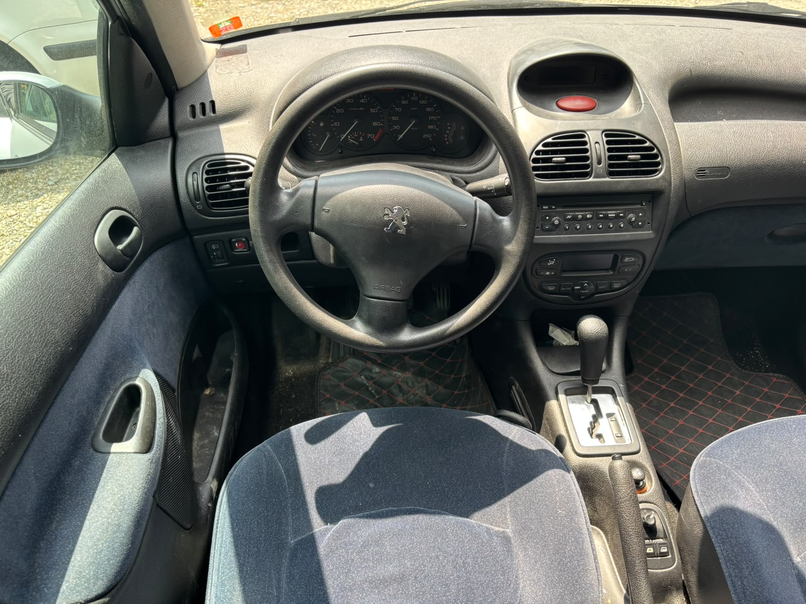 PEUGEOT 206 1.6 16V XT-image-2