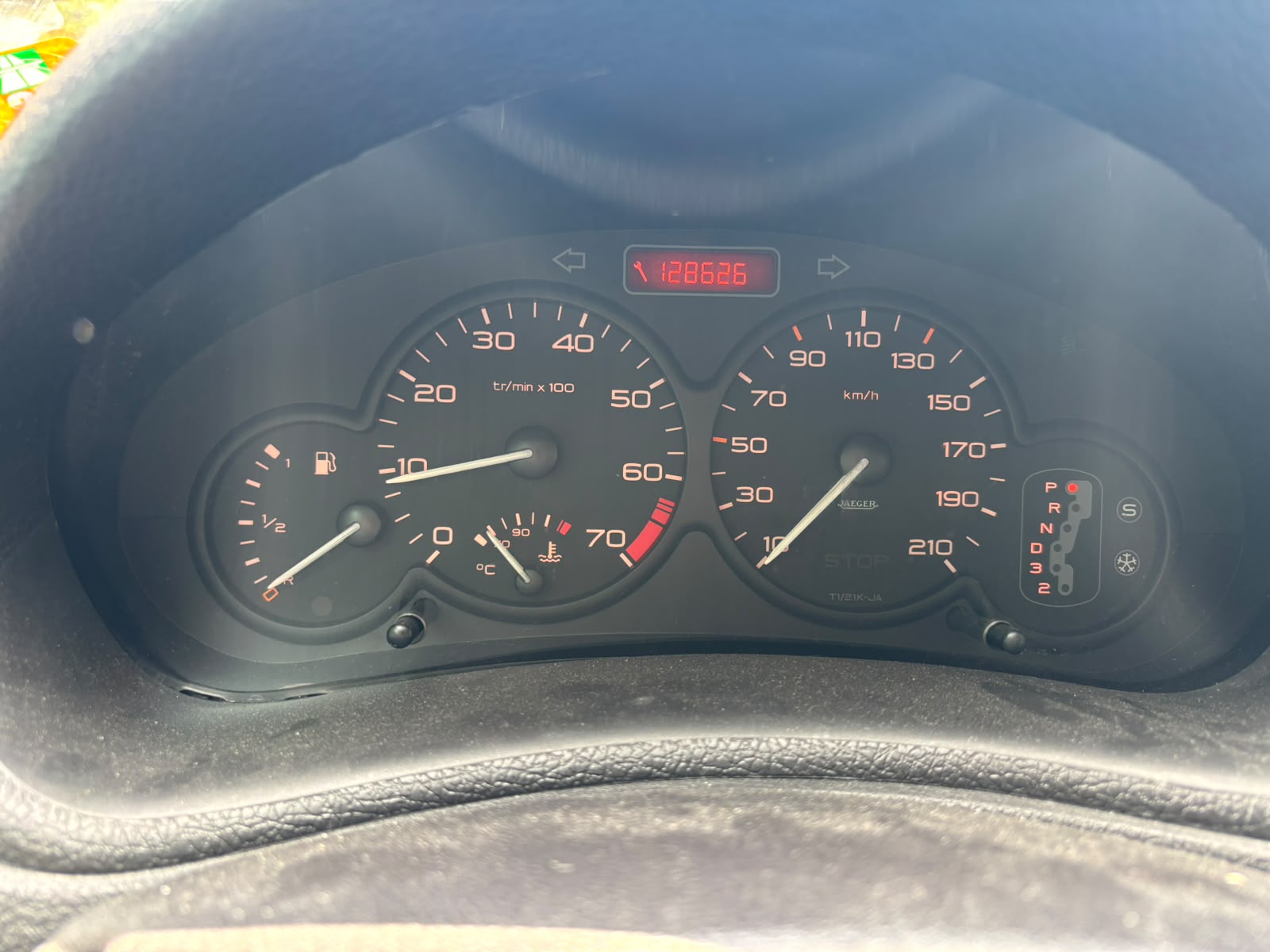 PEUGEOT 206 1.6 16V XT-image-4