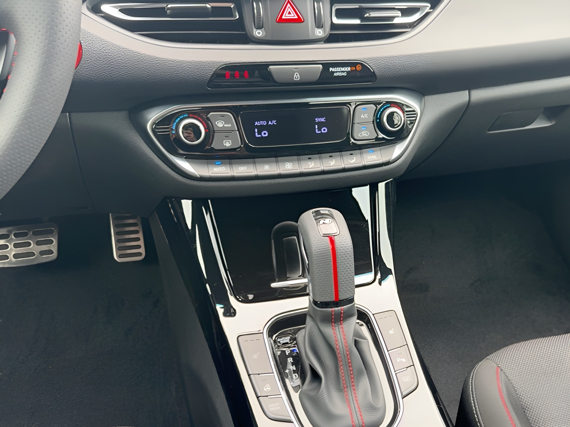 HYUNDAI i30 Wagon 1.6 T-GDi N-Line DCT-image-13