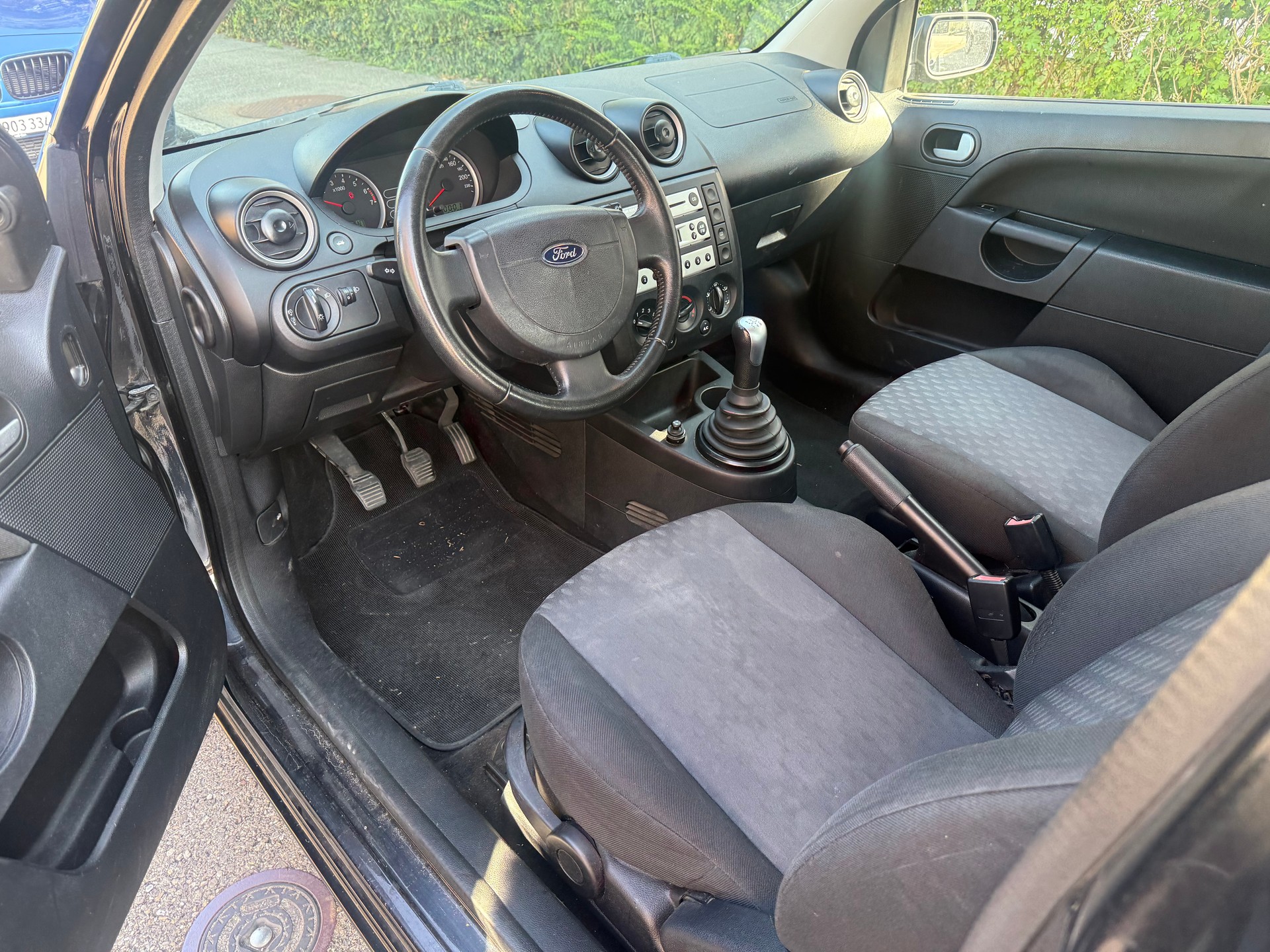 FORD Fiesta 1.6 16V Trend-image-4