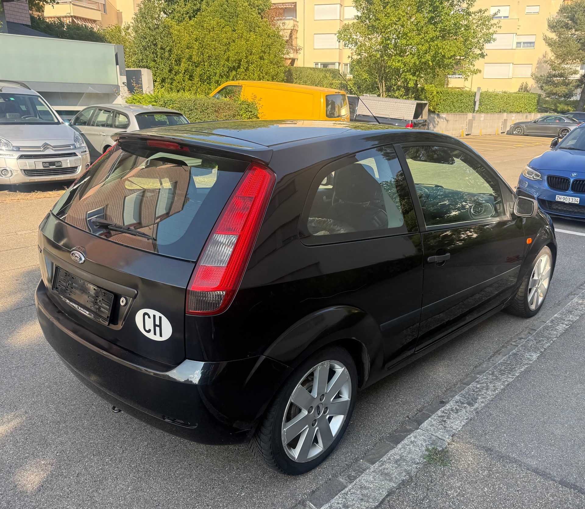 FORD Fiesta 1.6 16V Trend-image-2