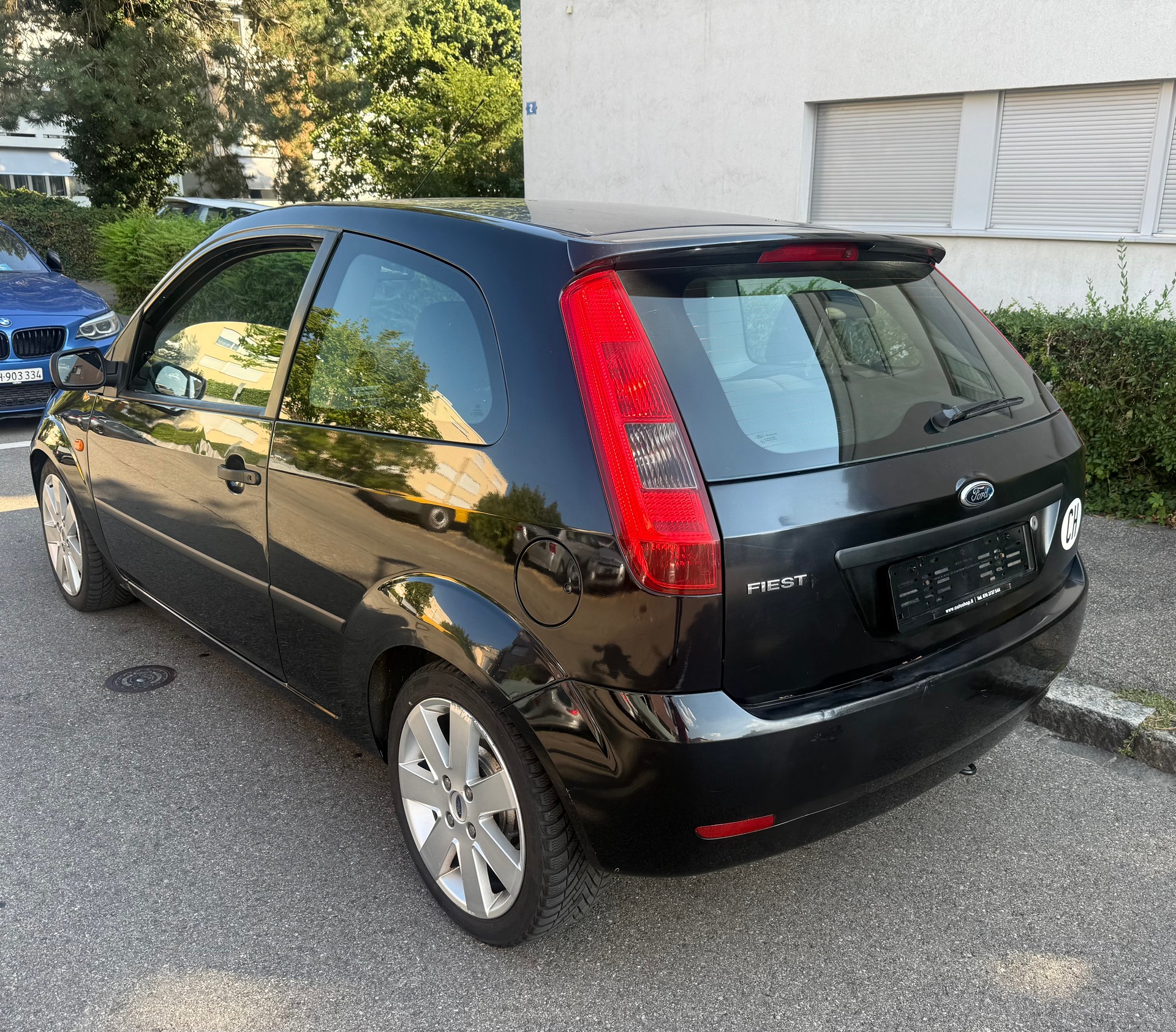 FORD Fiesta 1.6 16V Trend-image-3