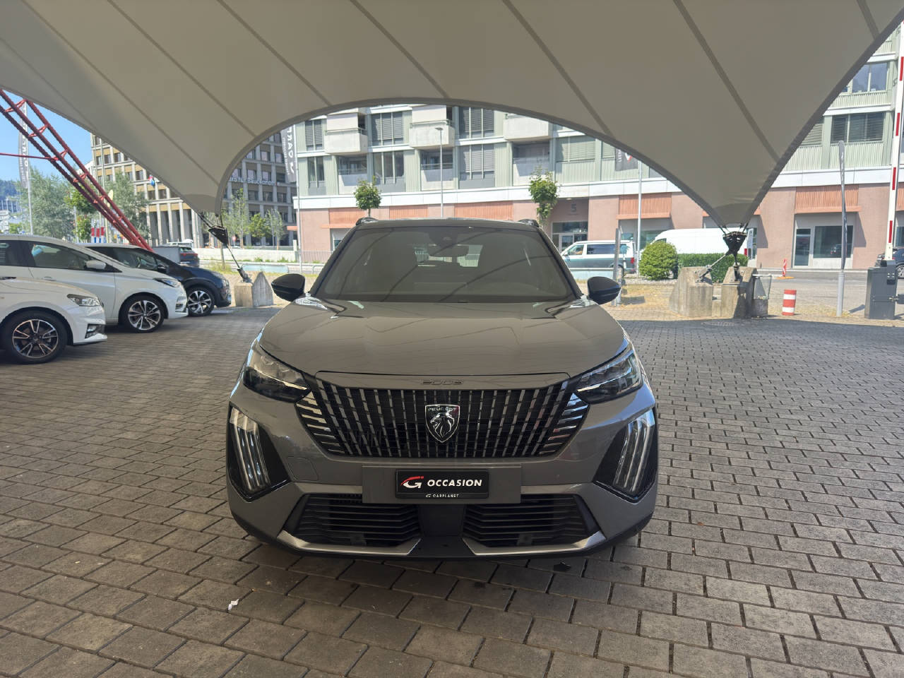 PEUGEOT 2008 1.2 Hybrid 145PS GT *Automat*-image-21