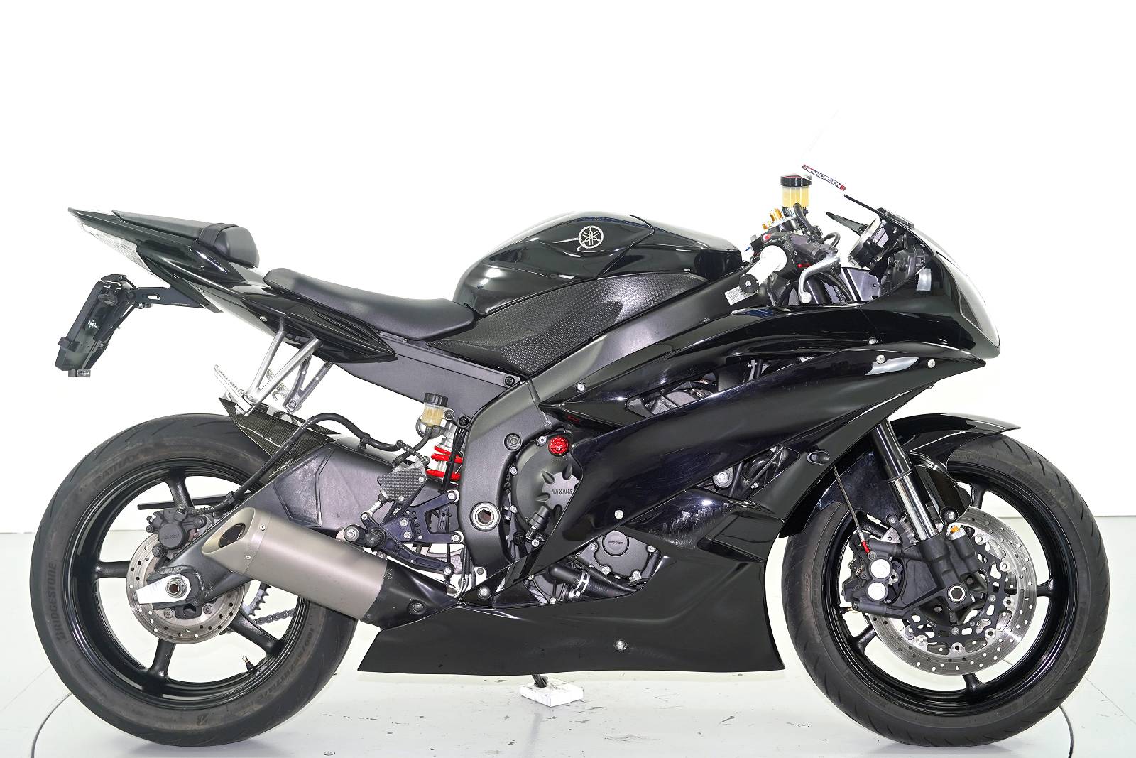 YAMAHA YZF-R6-showroom-element-3