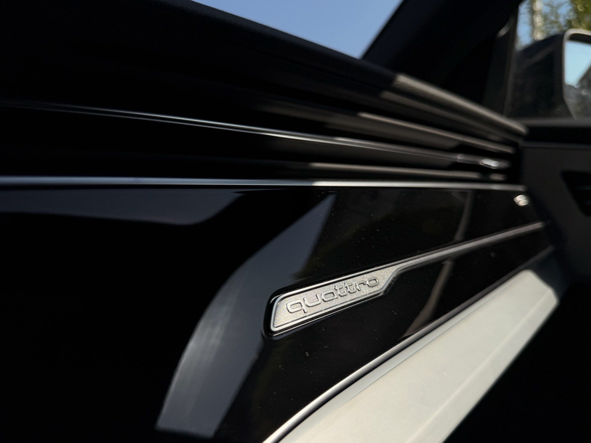 AUDI Q8 3.0 TDI 231PS QUATTRO *** 360 GRAD KAMERA & 4 JAHRE AUDI WERKSGARANTIE ***-image-25