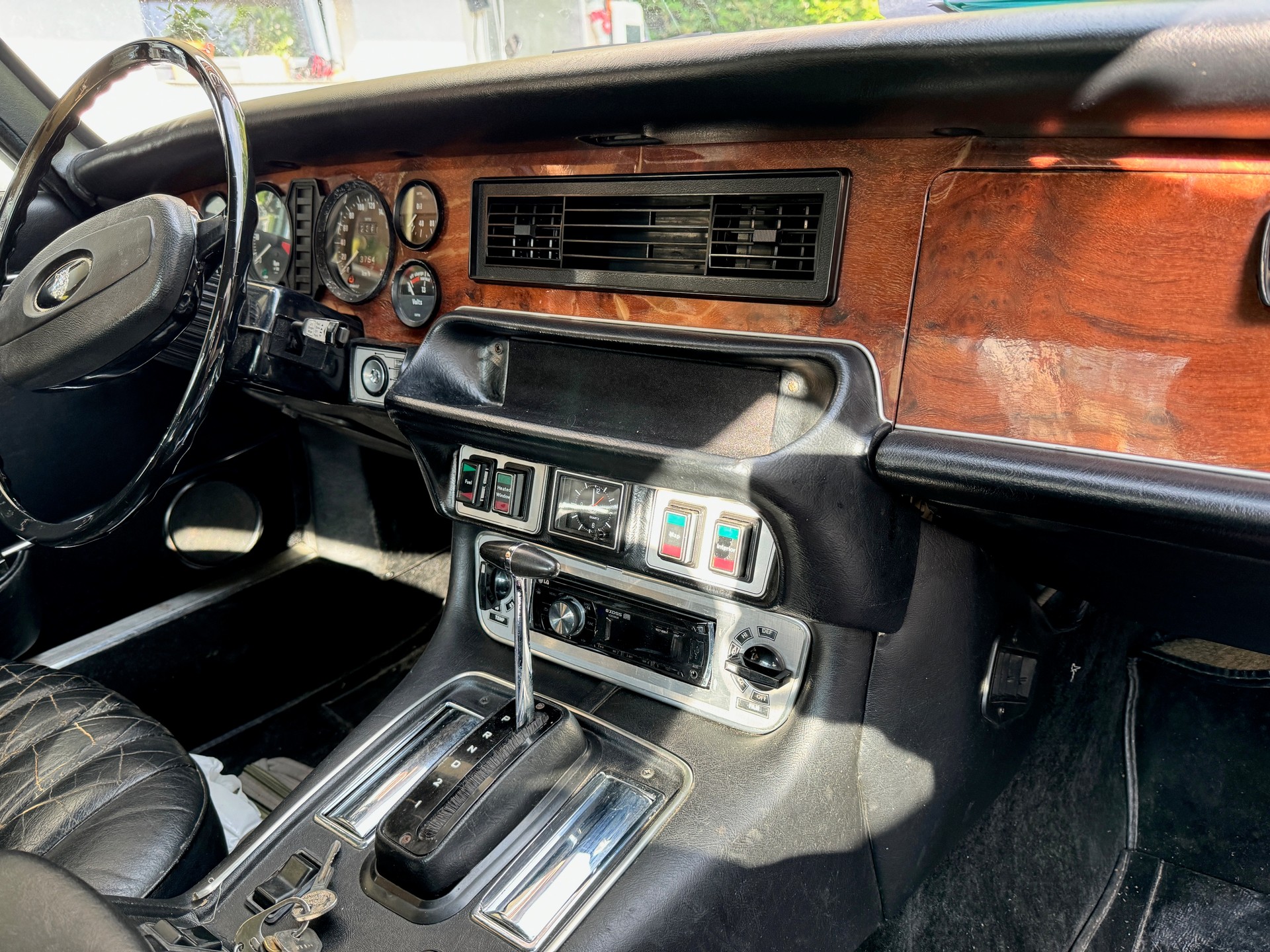 DAIMLER SOVEREIGN-image-4