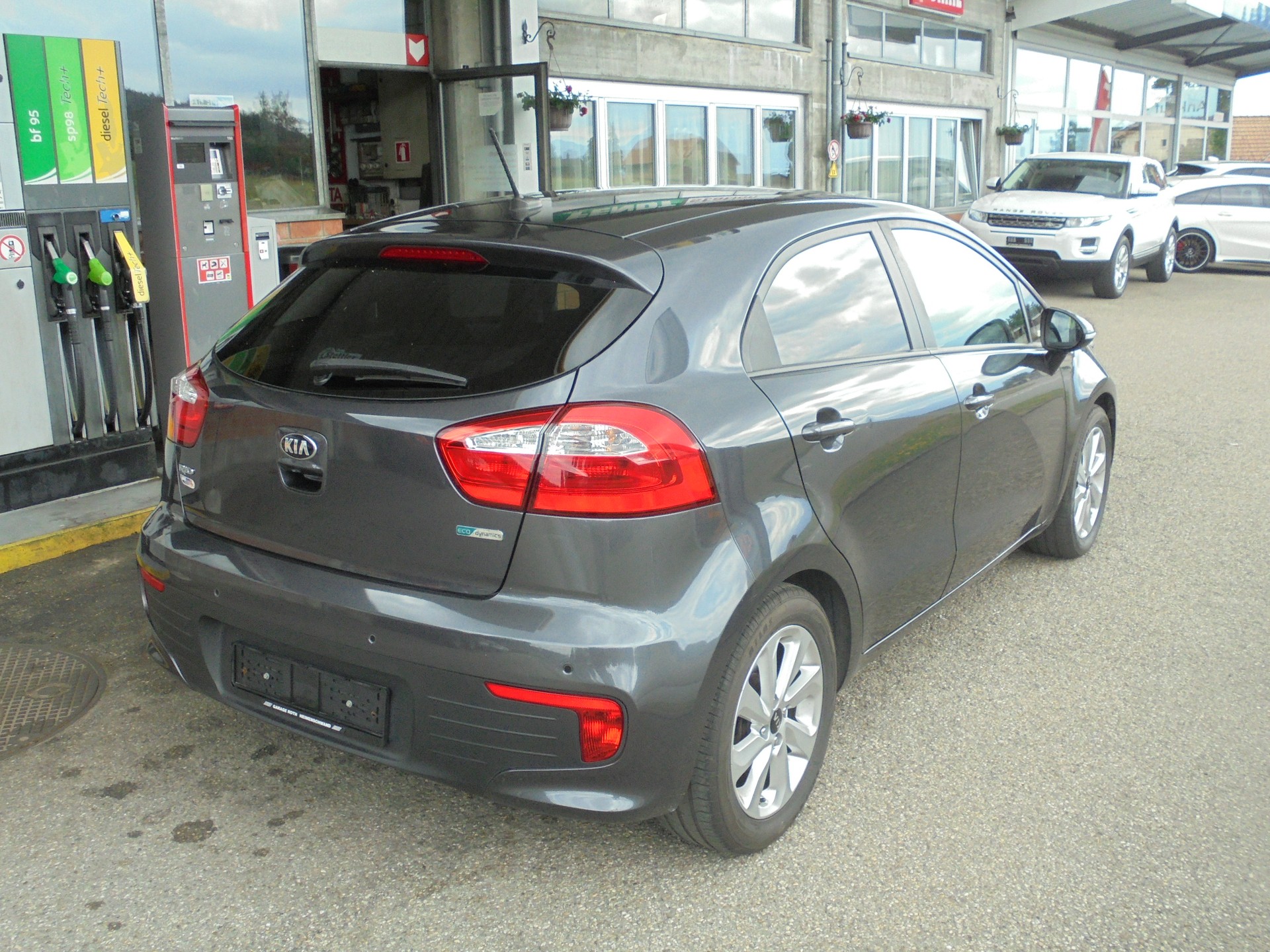 KIA Rio 1.4 CVVT Swiss Champion-image-3