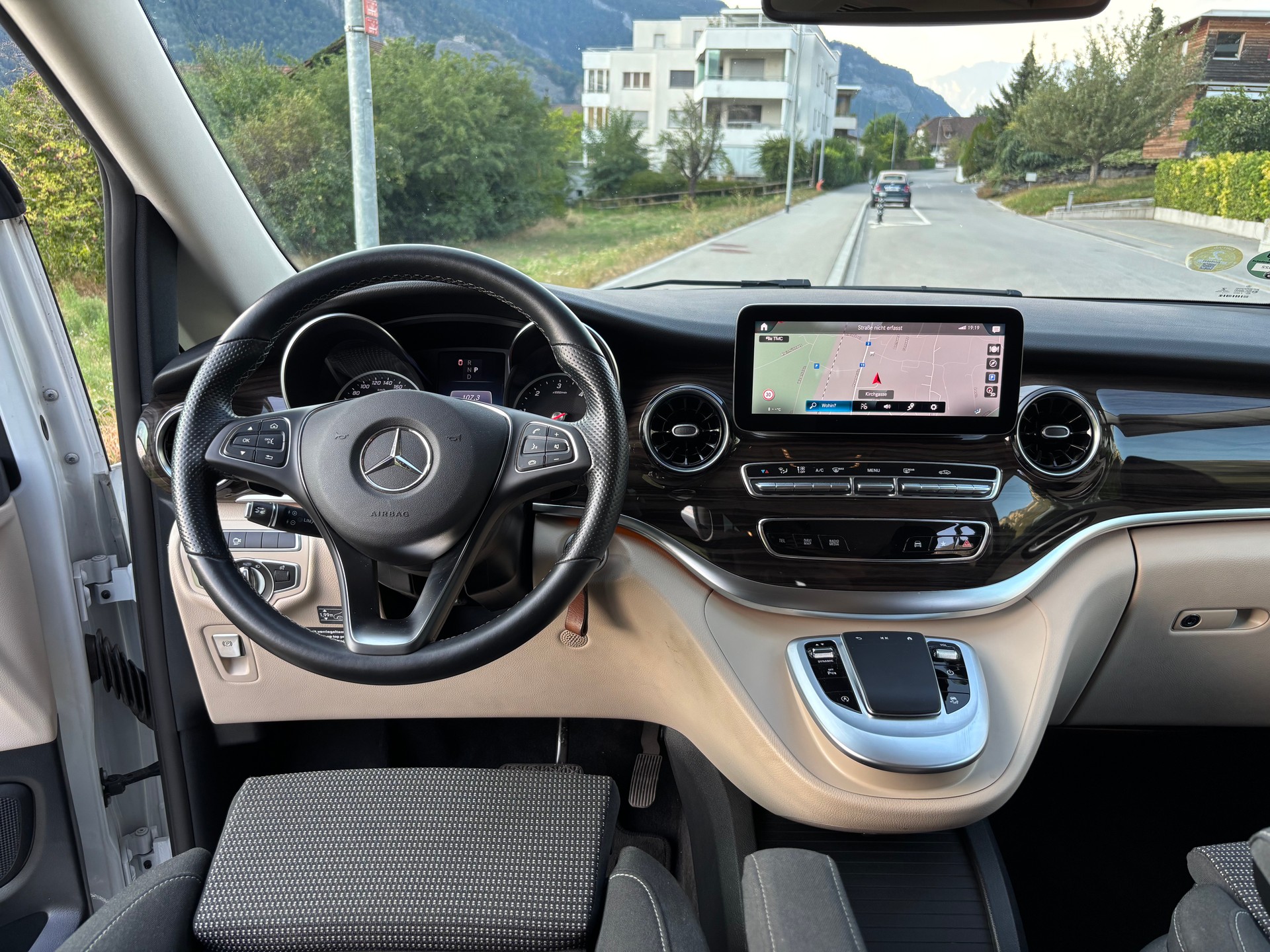 MERCEDES-BENZ Marco Polo 4Matic 250d-image-4