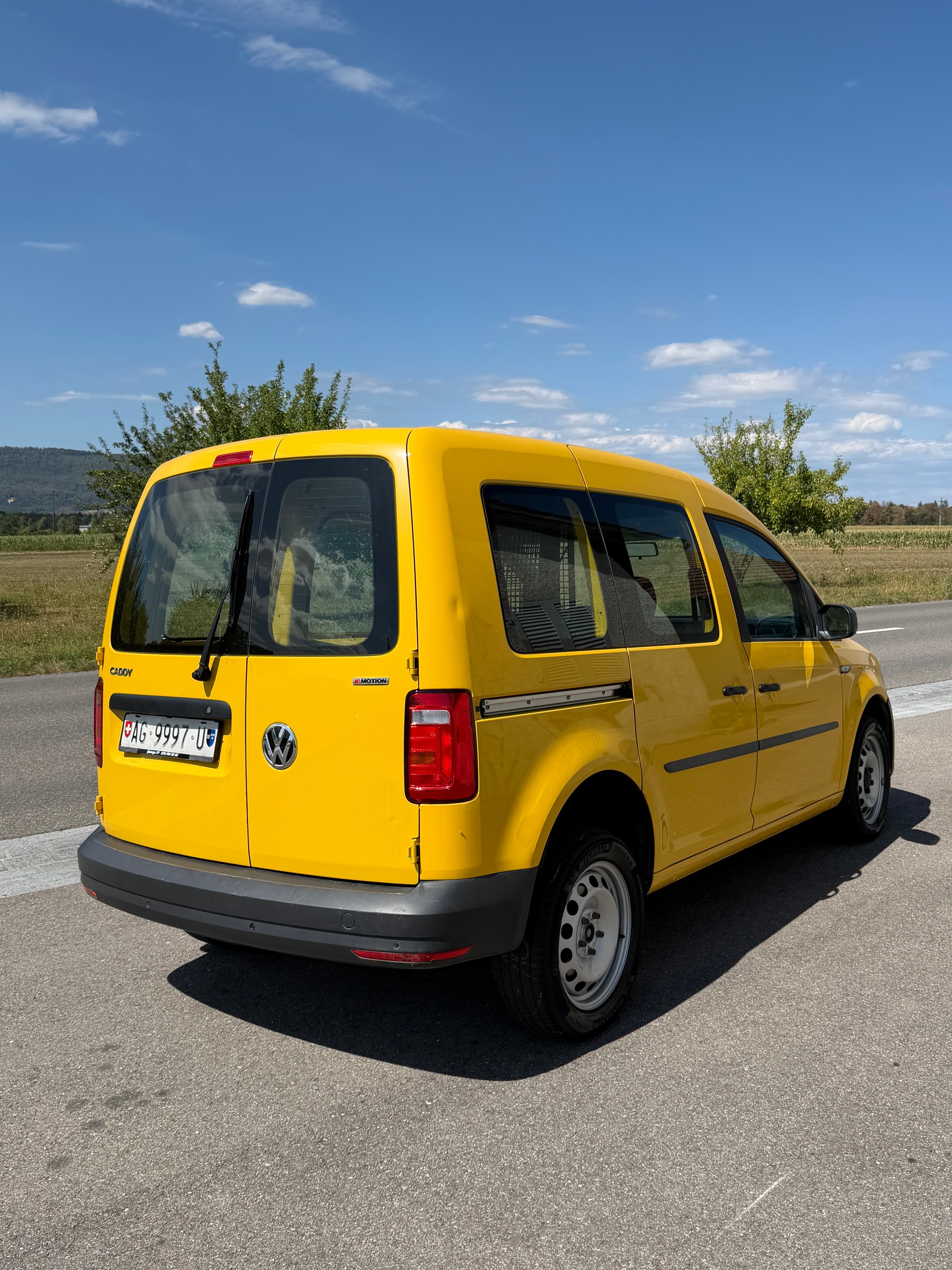 VW Caddy 2.0TDI 4Motion BlueMotion Technology DSG-image-4