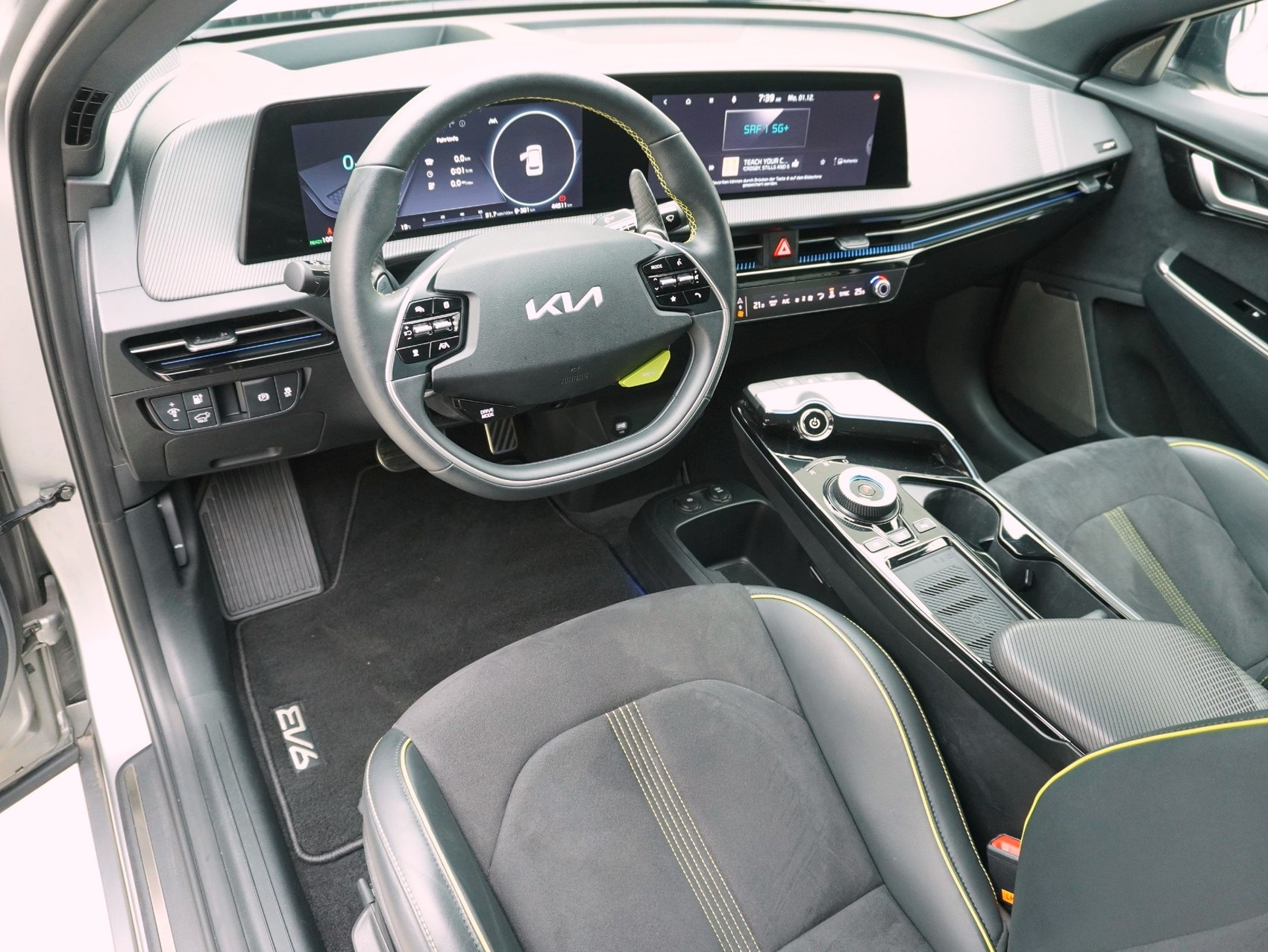 KIA EV6 77 kWh GT 4x4 ** 585 PS **-image-9