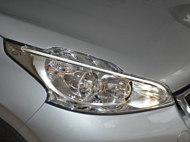 PEUGEOT 208 1.2 PureTech Access-image-4