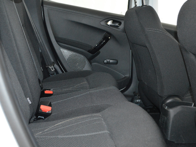 PEUGEOT 208 1.2 PureTech Access-image-5