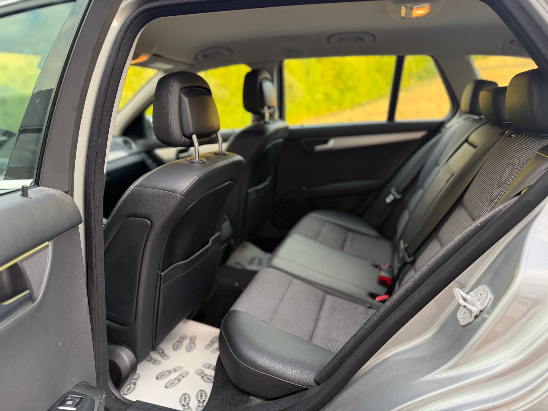 MERCEDES-BENZ C 180 Athletic Edition 7G-Tronic-image-11