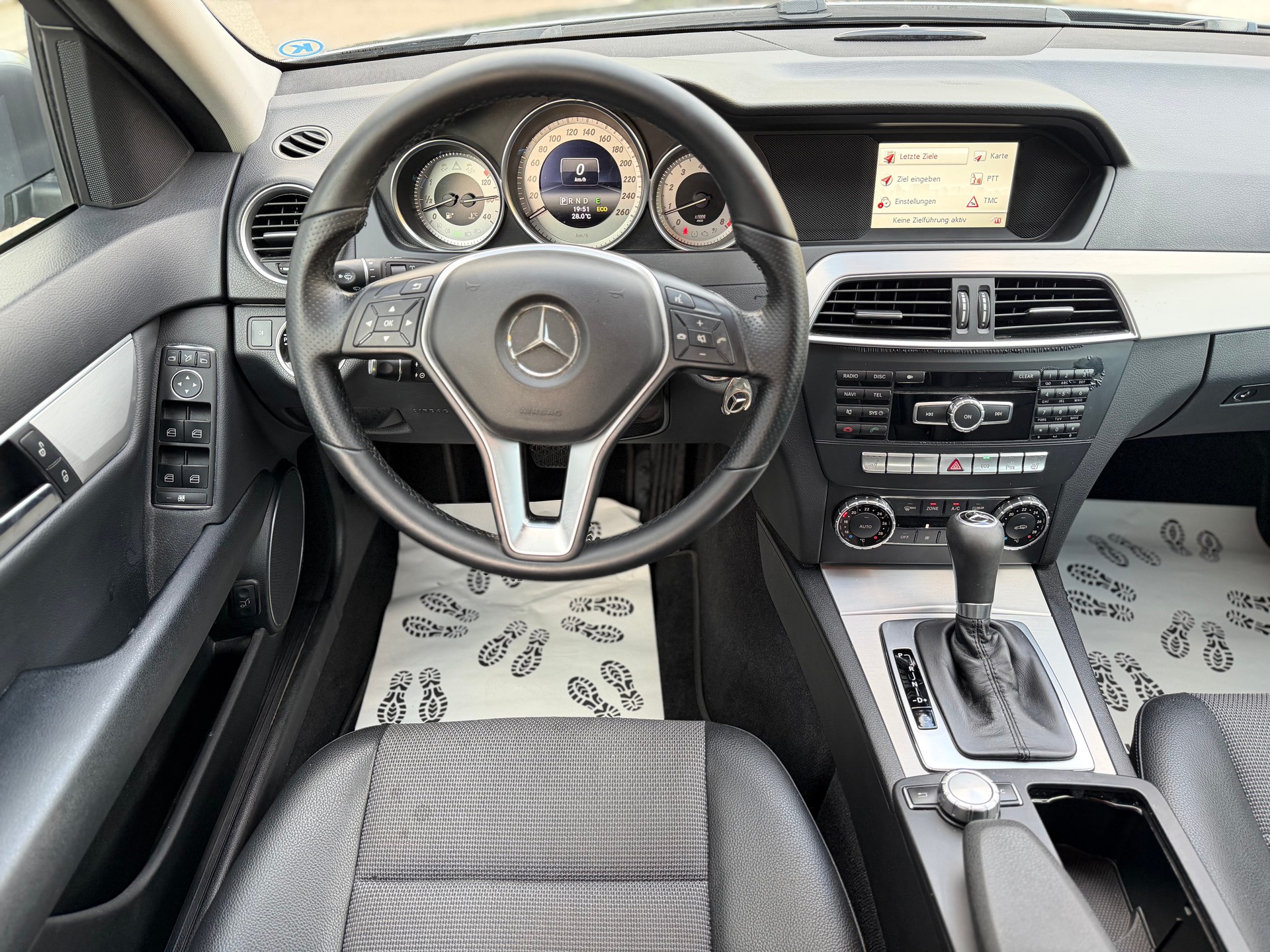 MERCEDES-BENZ C 180 Athletic Edition 7G-Tronic-image-9
