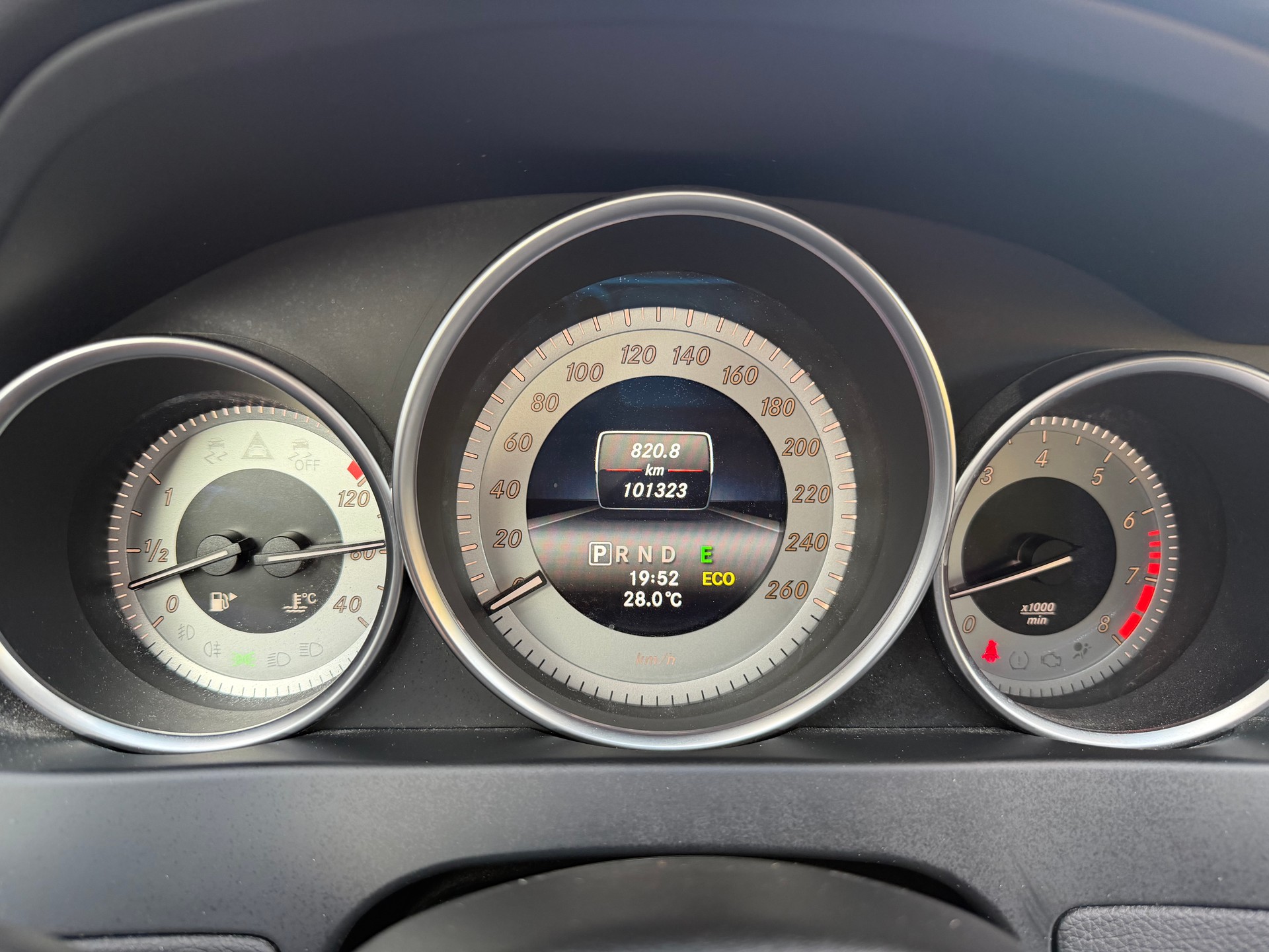 MERCEDES-BENZ C 180 Athletic Edition 7G-Tronic-image-13