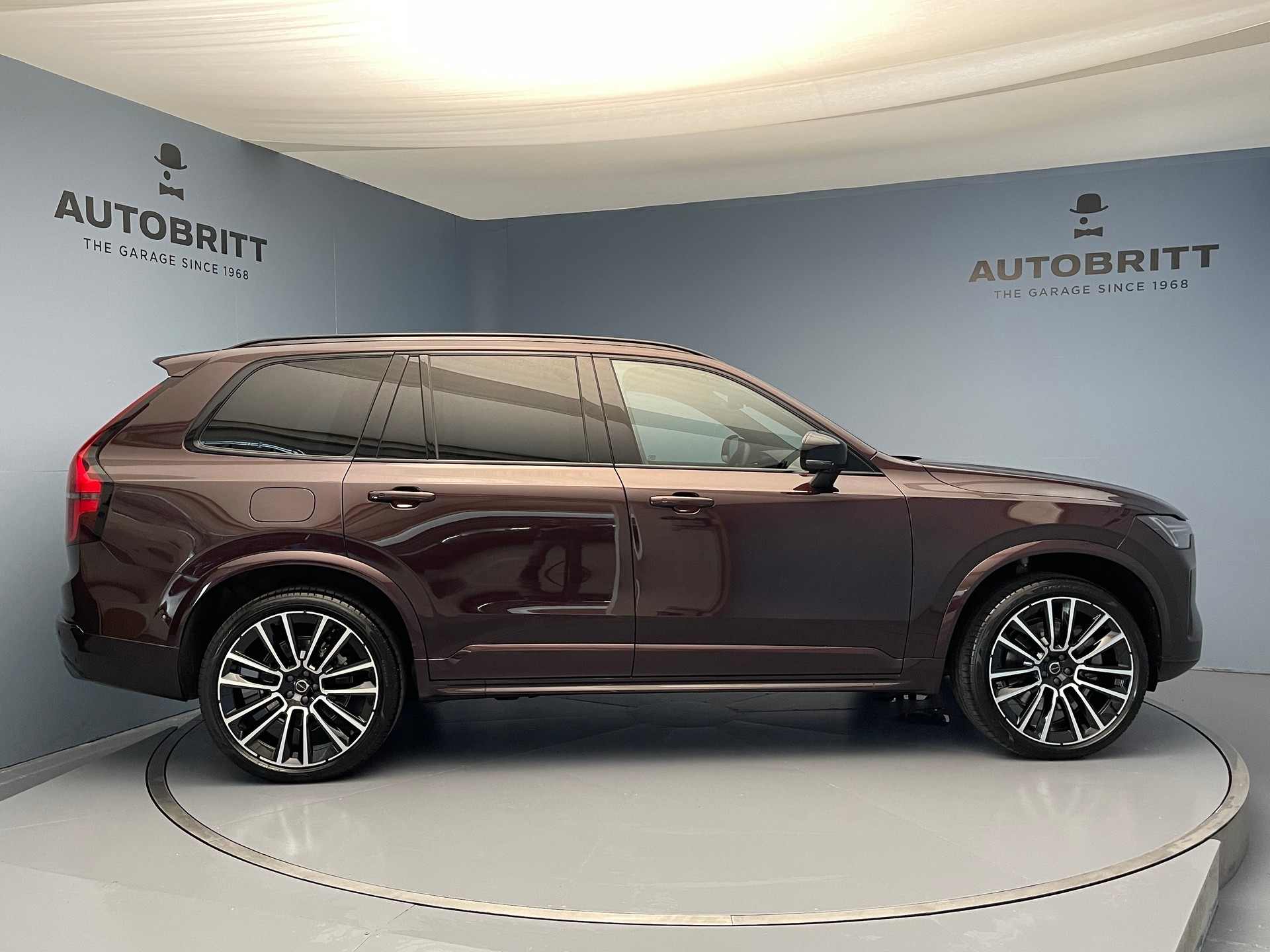 VOLVO XC90 2.0 T8 TE Ultra Dark eAWD-image-4