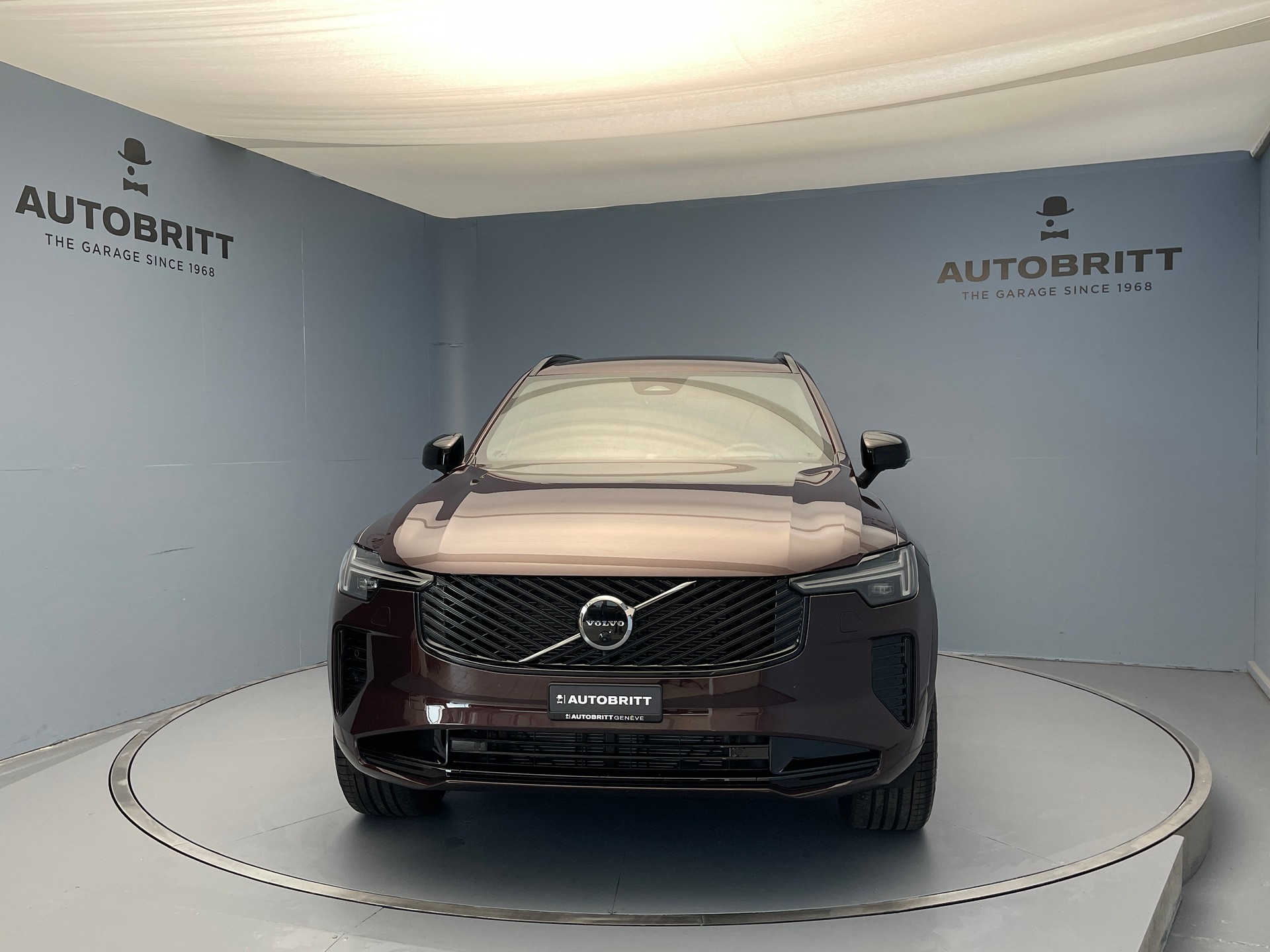 VOLVO XC90 2.0 T8 TE Ultra Dark eAWD-showroom-element-1