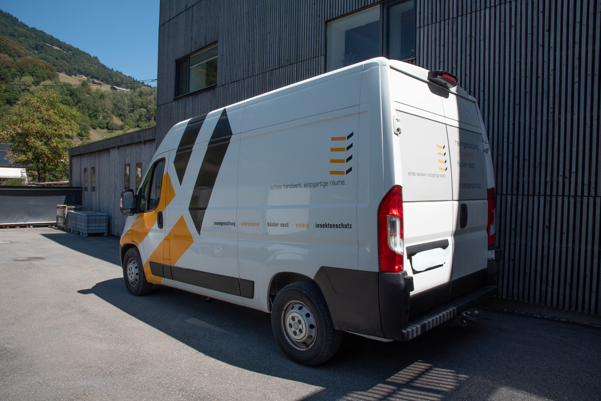 PEUGEOT 2.2 BlueHDi 165 Premium S/S-image-9