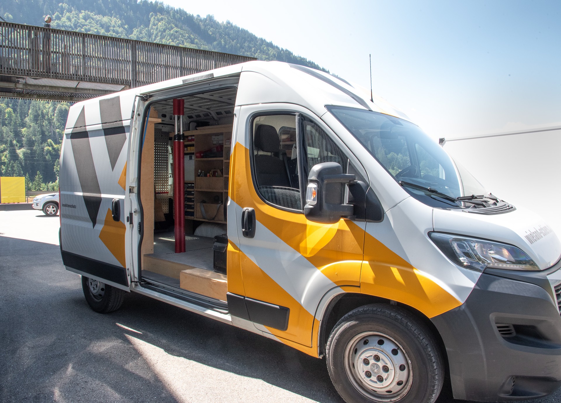 PEUGEOT 2.2 BlueHDi 165 Premium S/S-image-4