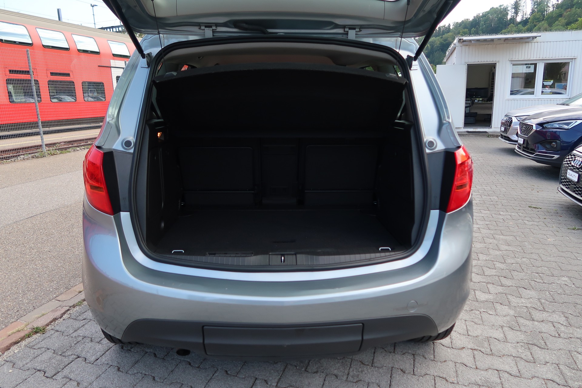 OPEL Meriva 1.7 CDTi Enjoy Automatic-image-5