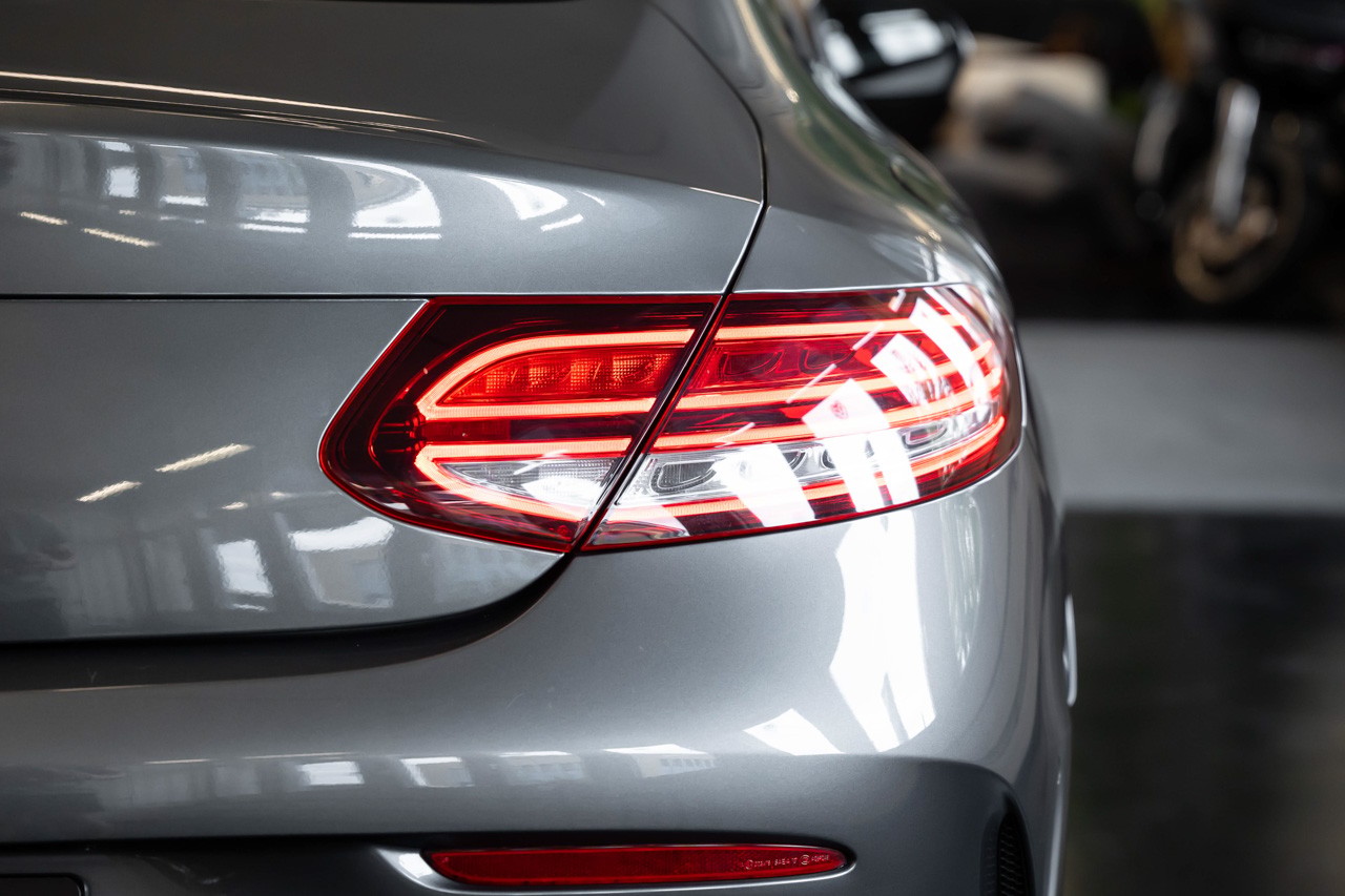 MERCEDES-BENZ C 200 Coupé AMG Line 9G-Tronic-image-8
